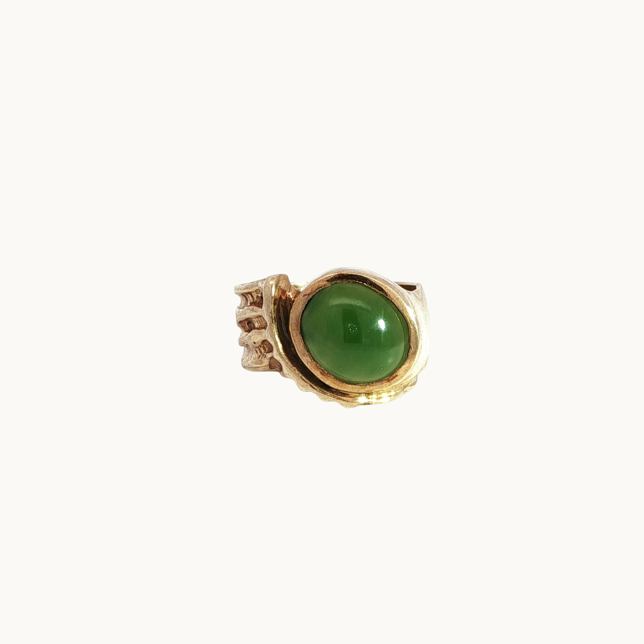 Bague or jaune avec jade néphrite