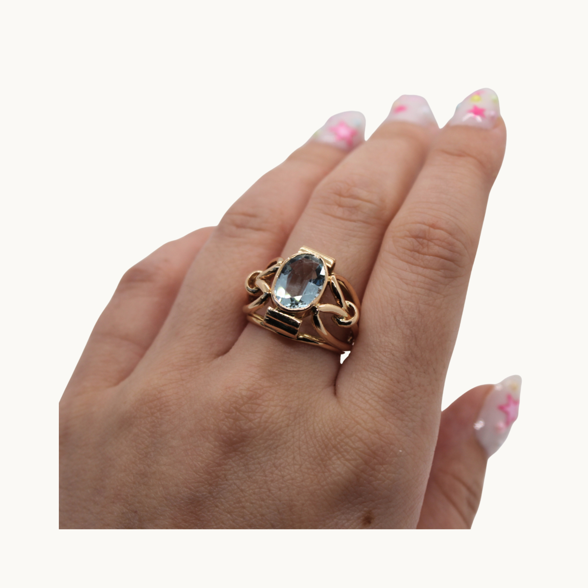 14K yellow gold ring with aquamarine