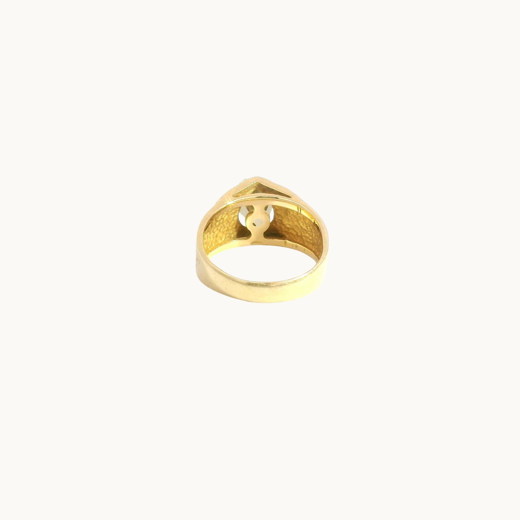 14K Yellow Gold Solitaire Ring with Diamonds