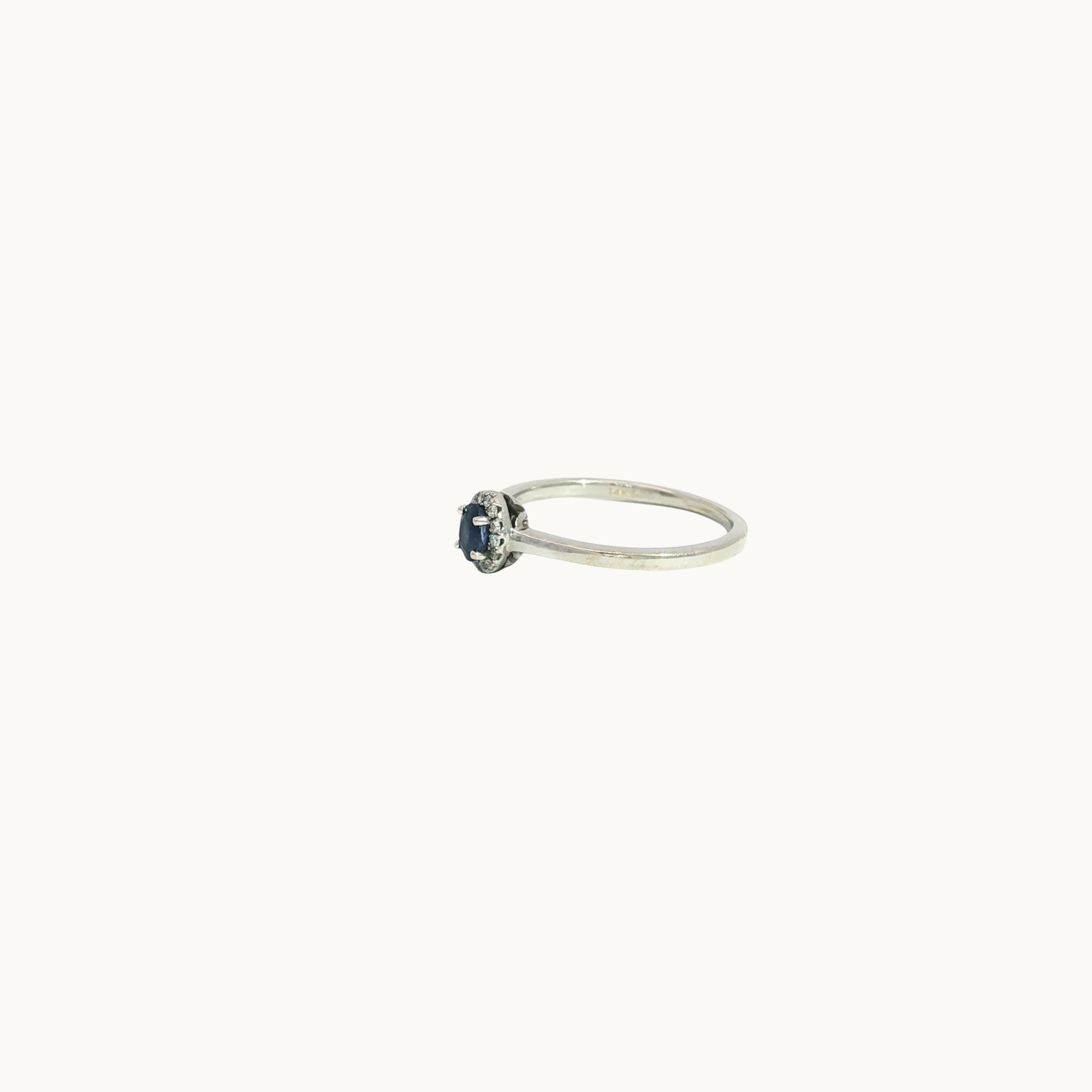 14K White Gold Ring with Sapphire and Diamonds