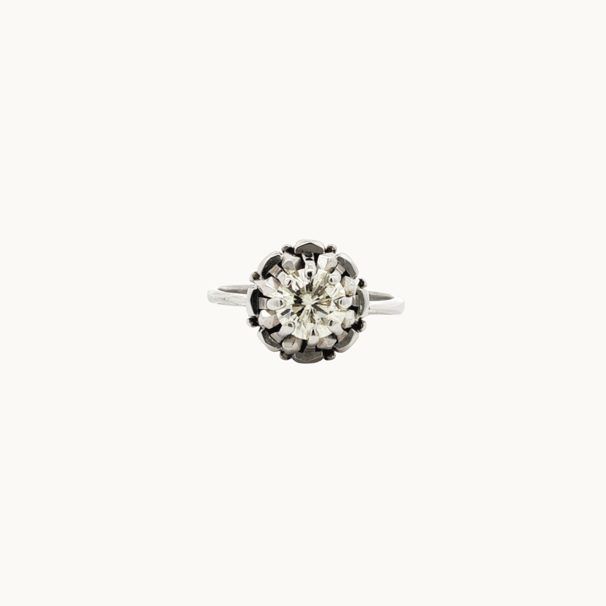 18K White Gold Solitaire Ring with Diamond