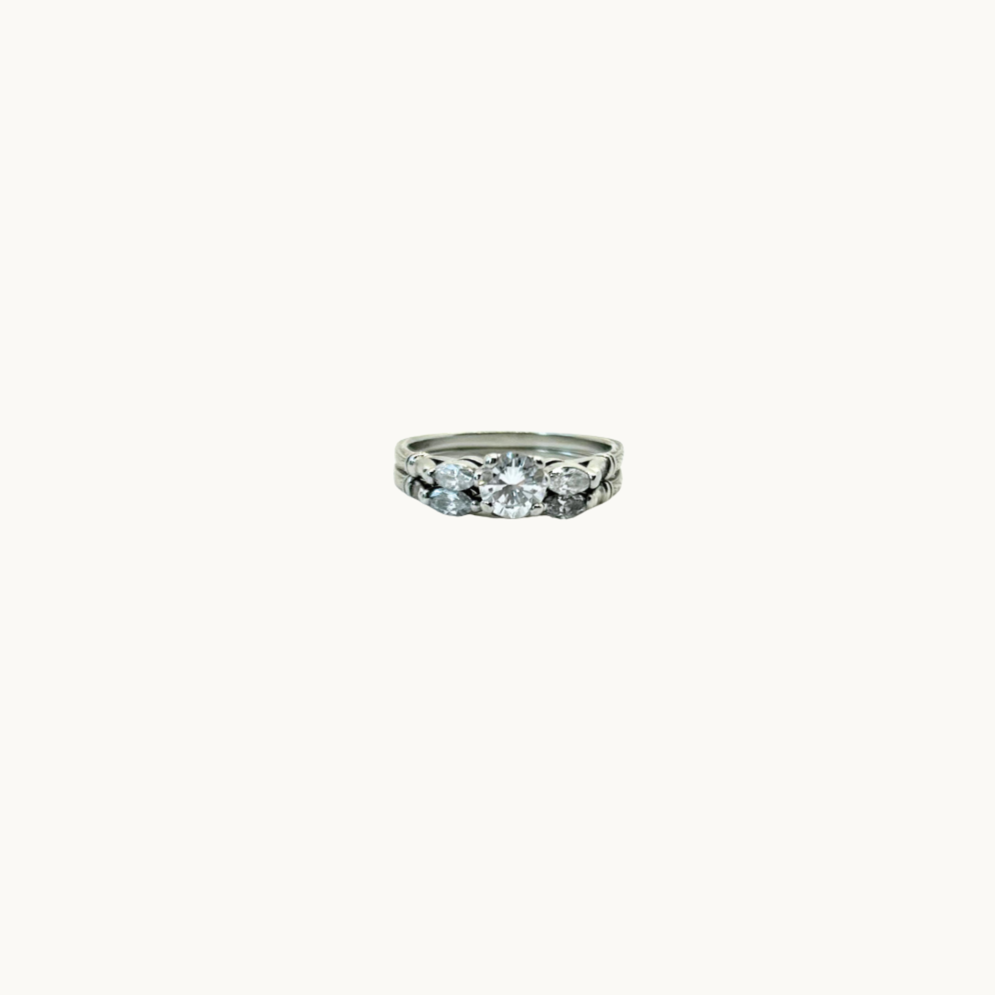 14K White Gold Wedding Ring Set with Diamonds