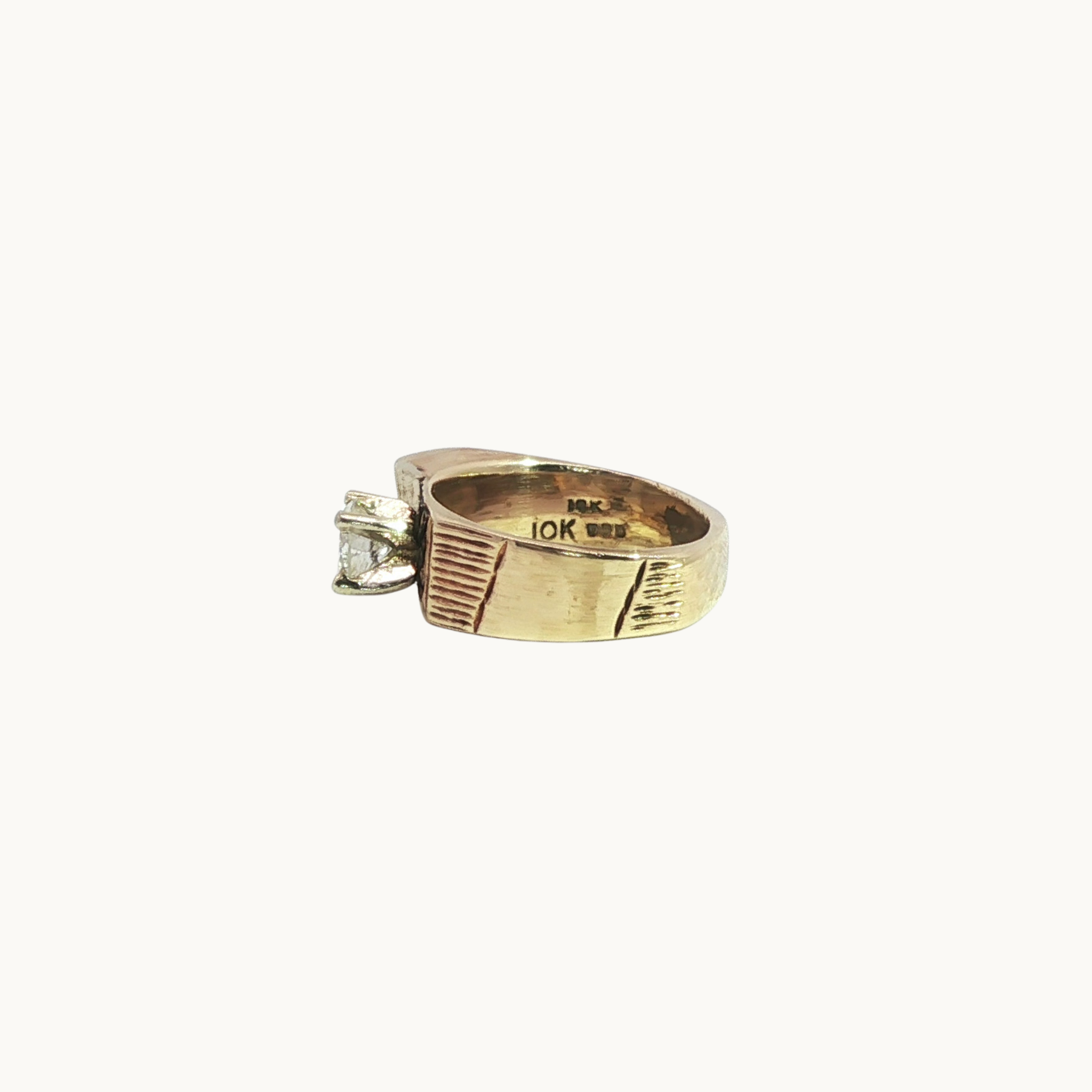 10K Yellow Gold Solitaire Ring with Diamond