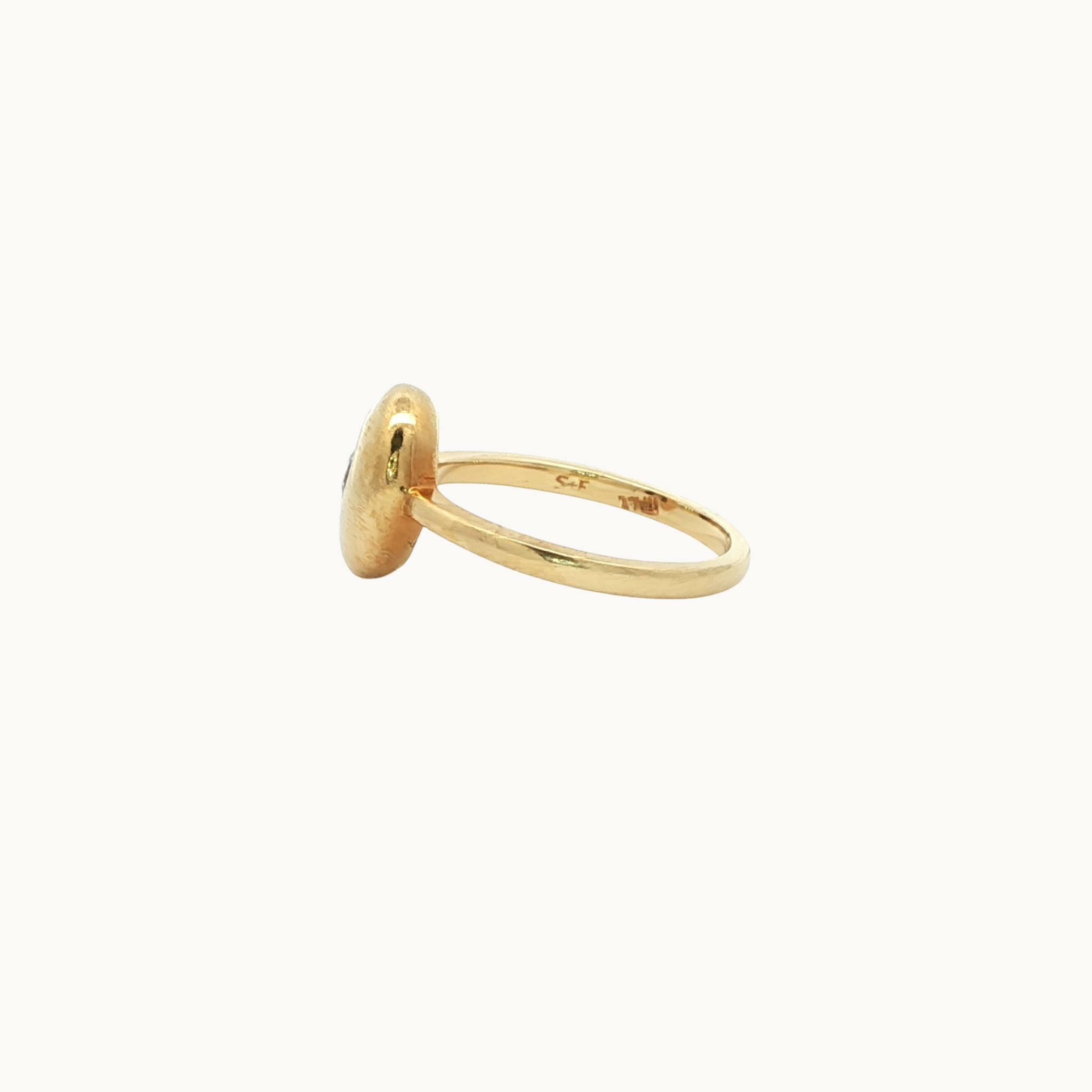 Bague Chevalière Ovale en Or jaune 18K avec Diamants