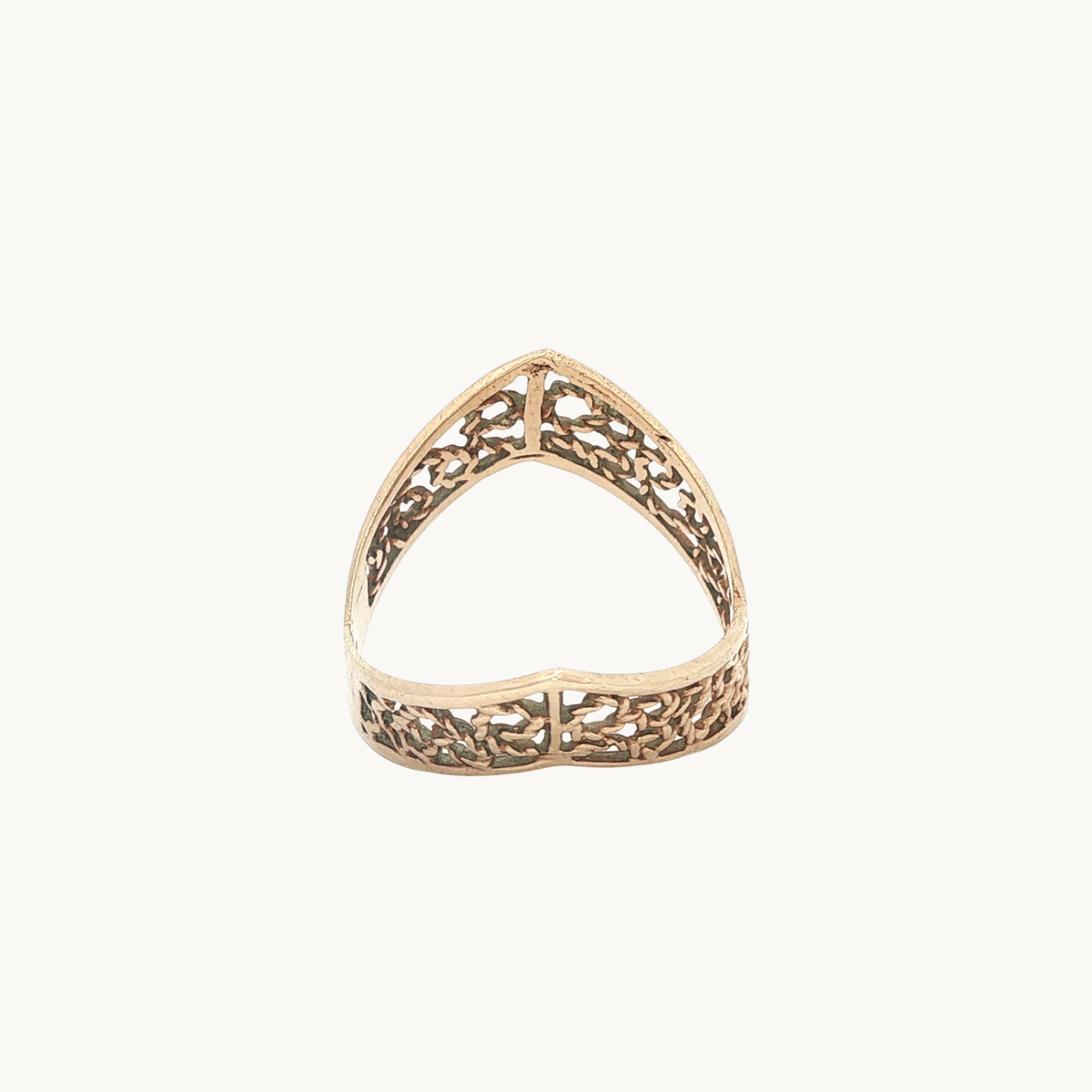 10K Yellow Gold Chevron Ring with Filigree Design