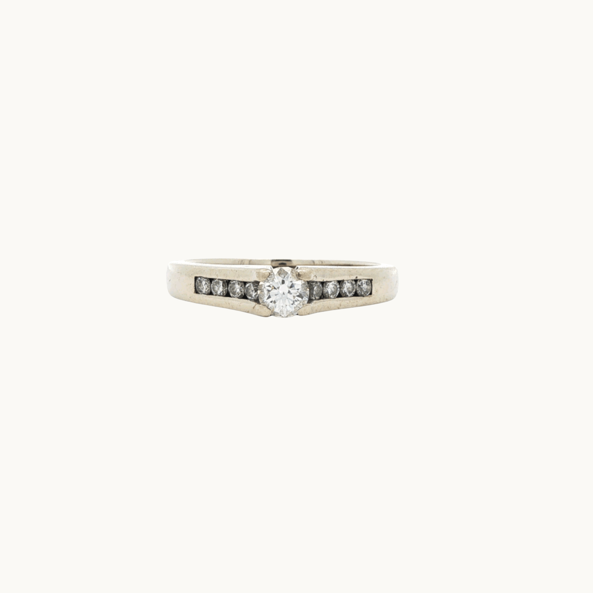 Solitaire Ring in 14K White Gold with Diamonds