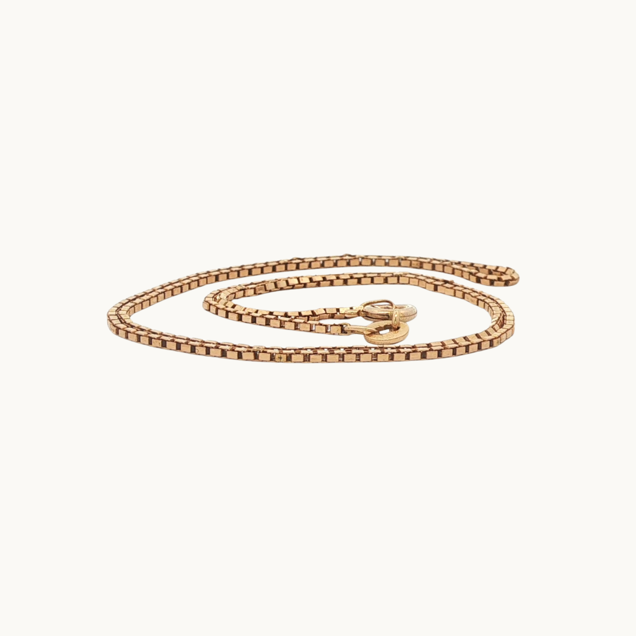 Collier Chaîne Maille Carré en Or jaune 10K