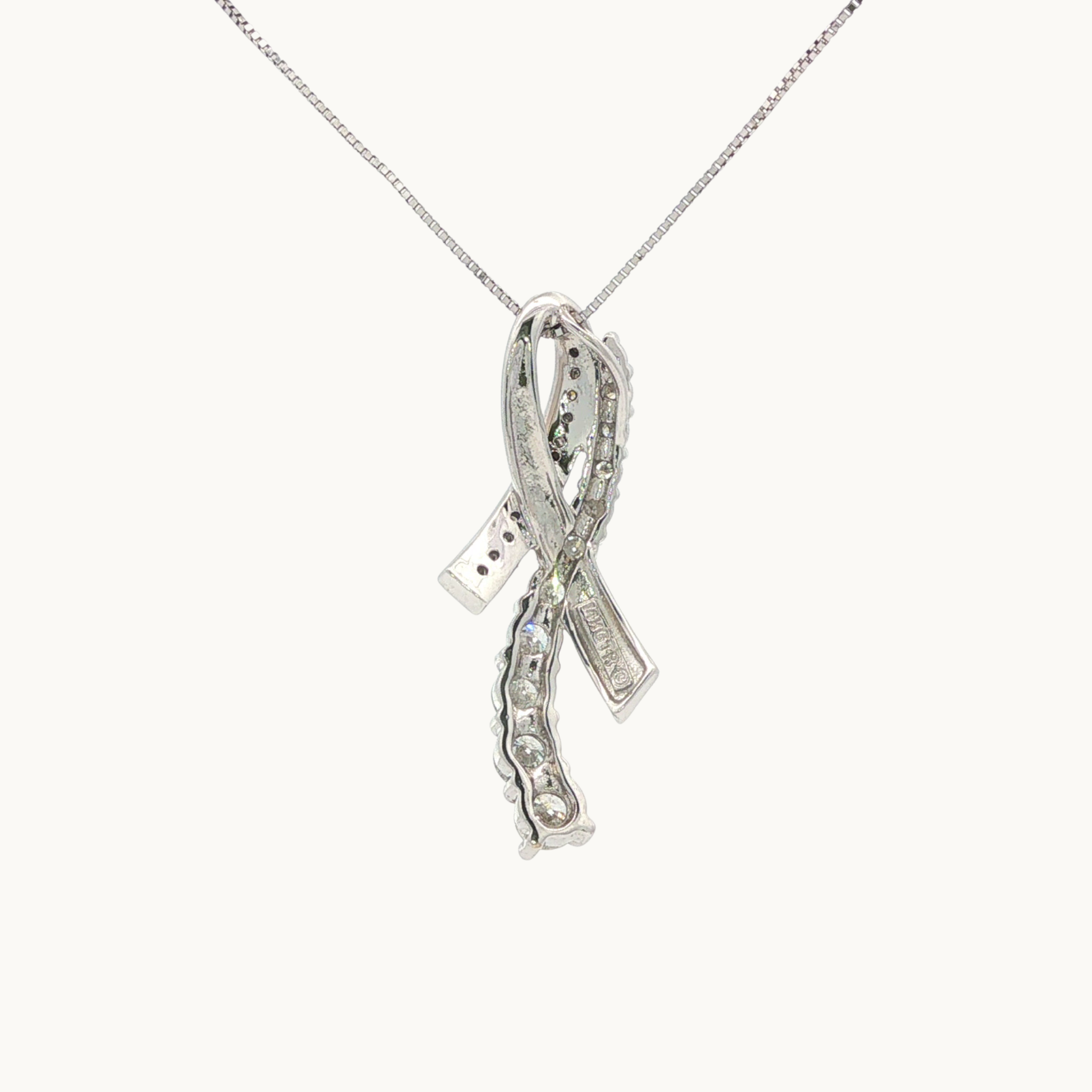 Collier en Or blanc 14K avec diamants