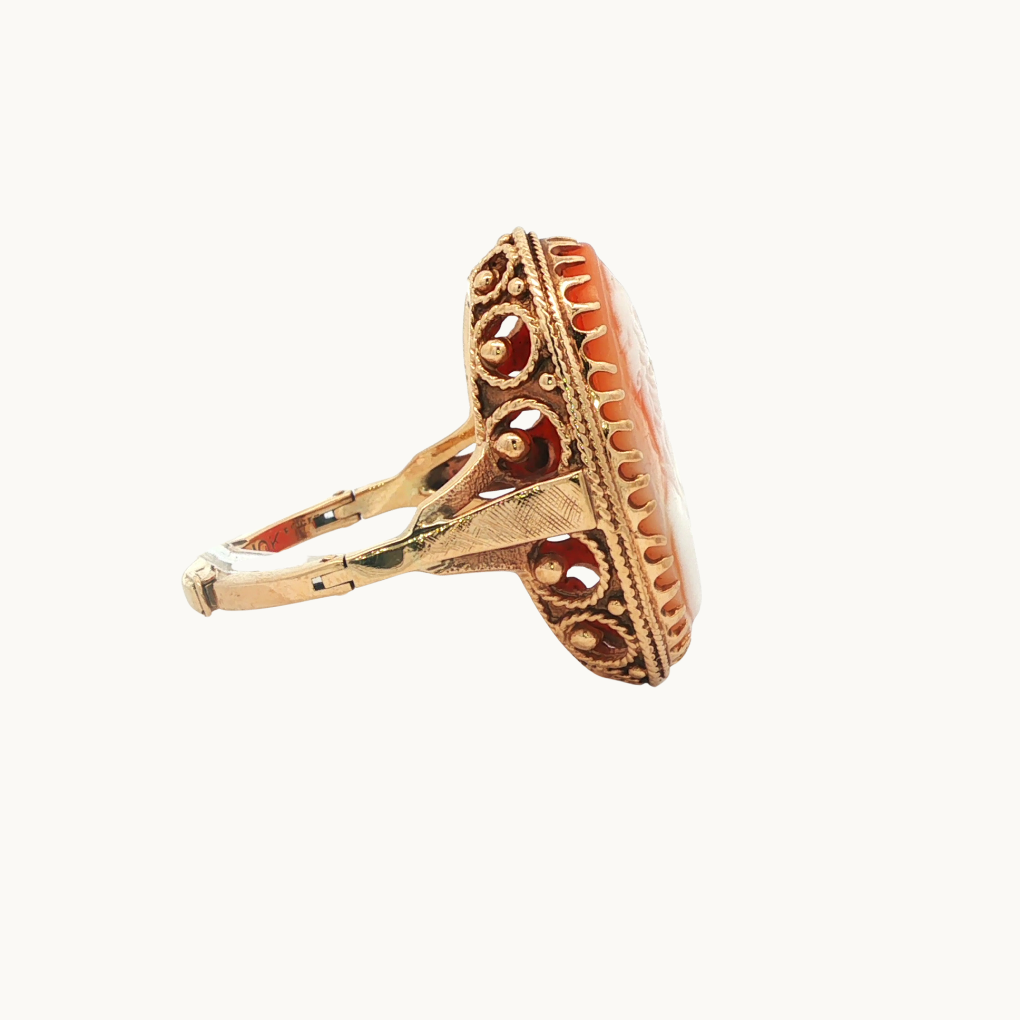 Bague Cocktail en Or jaune 10K avec Camé sur Coquillage