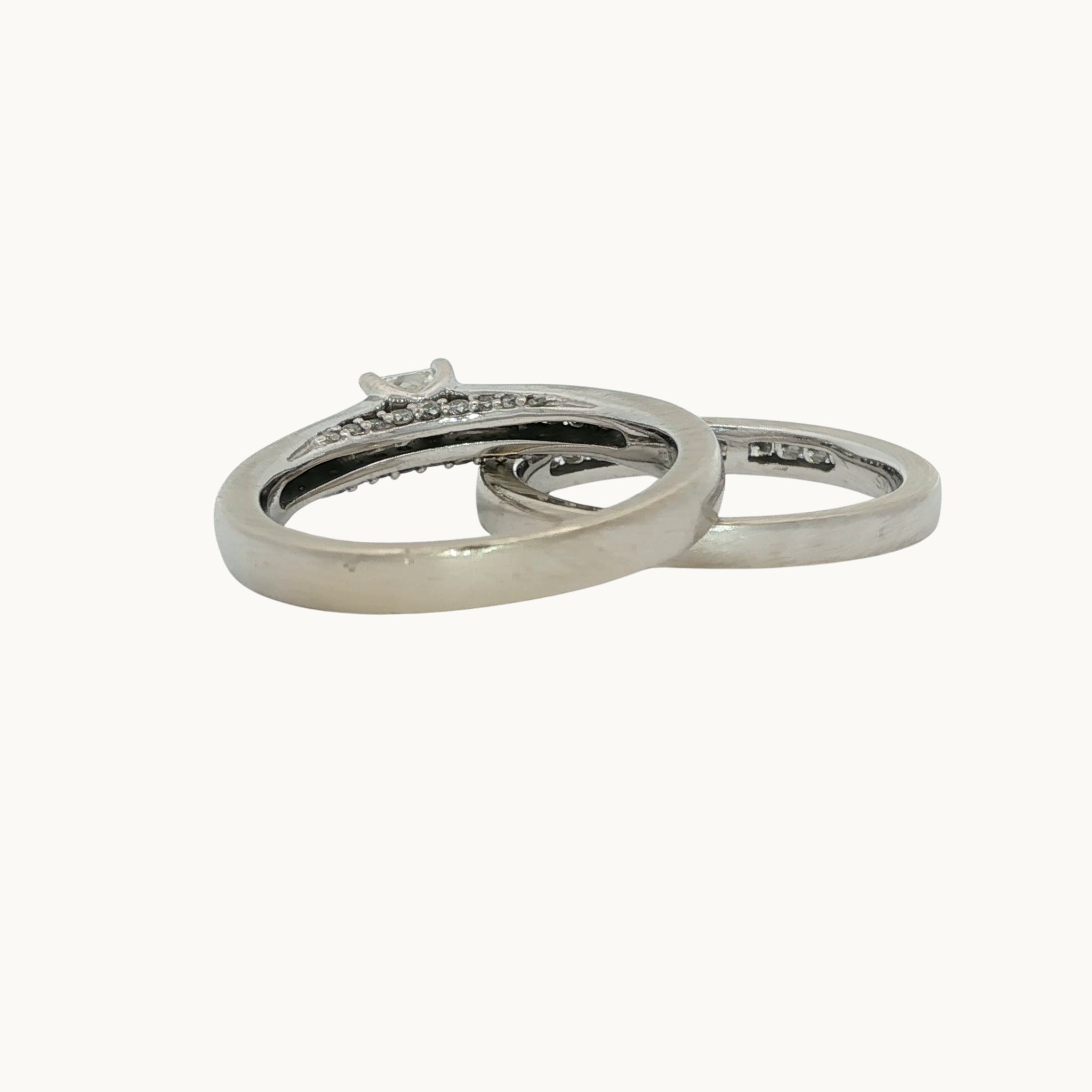 14K White Gold Wedding Ring Set with Diamonds