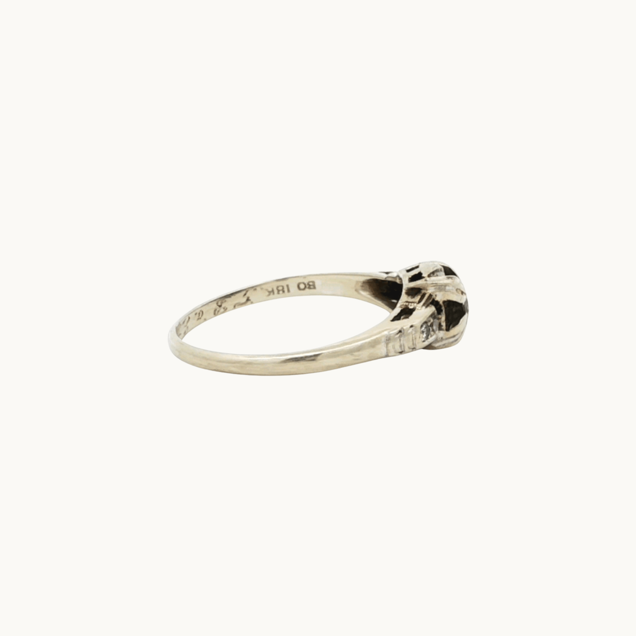 18K White Gold Vintage Wedding Band with Diamonds