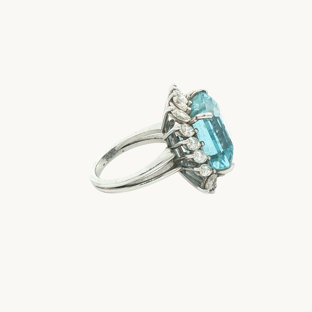 Bague Cocktail en Or Blanc 18K avec Aigue-Marine et Diamants