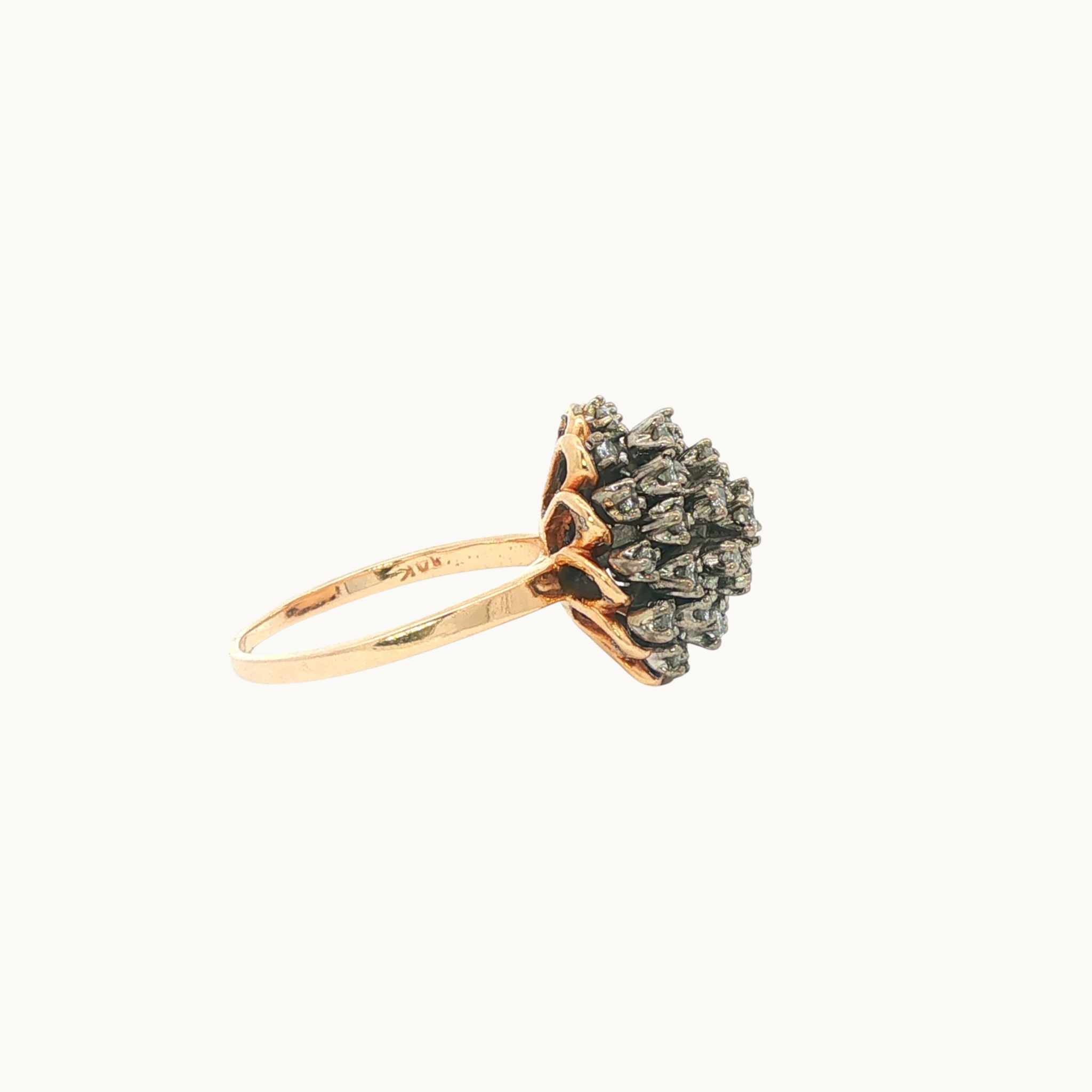 Bague Cocktail Florale en Or Jaune et Blanc 14K avec Diamants