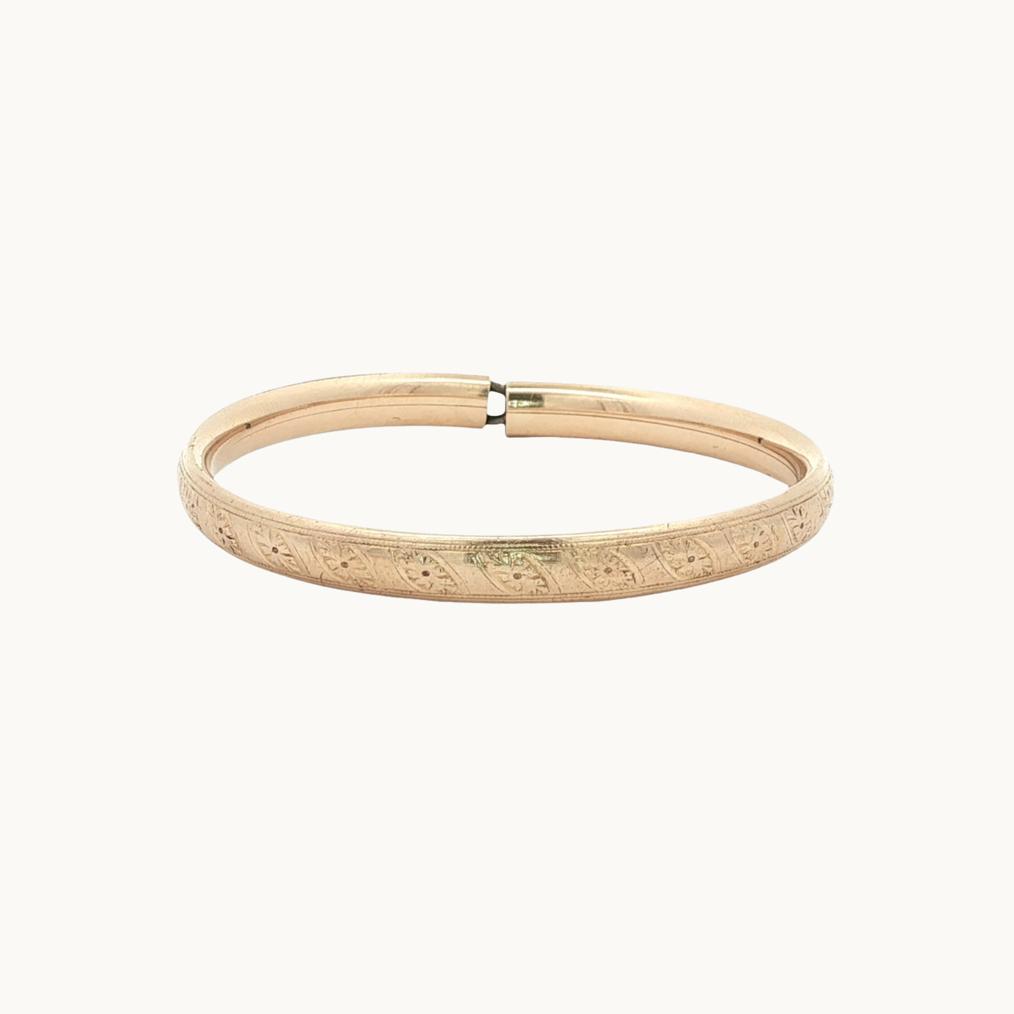 Children's bangle bracelet in 10K yellow gold