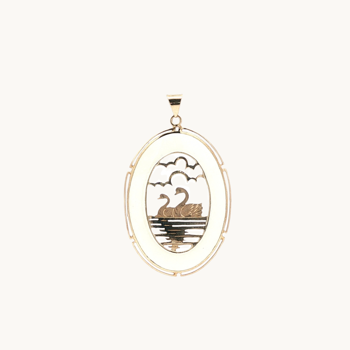 Pendentif en Or Jaune 14K avec Anneau de Jadéite