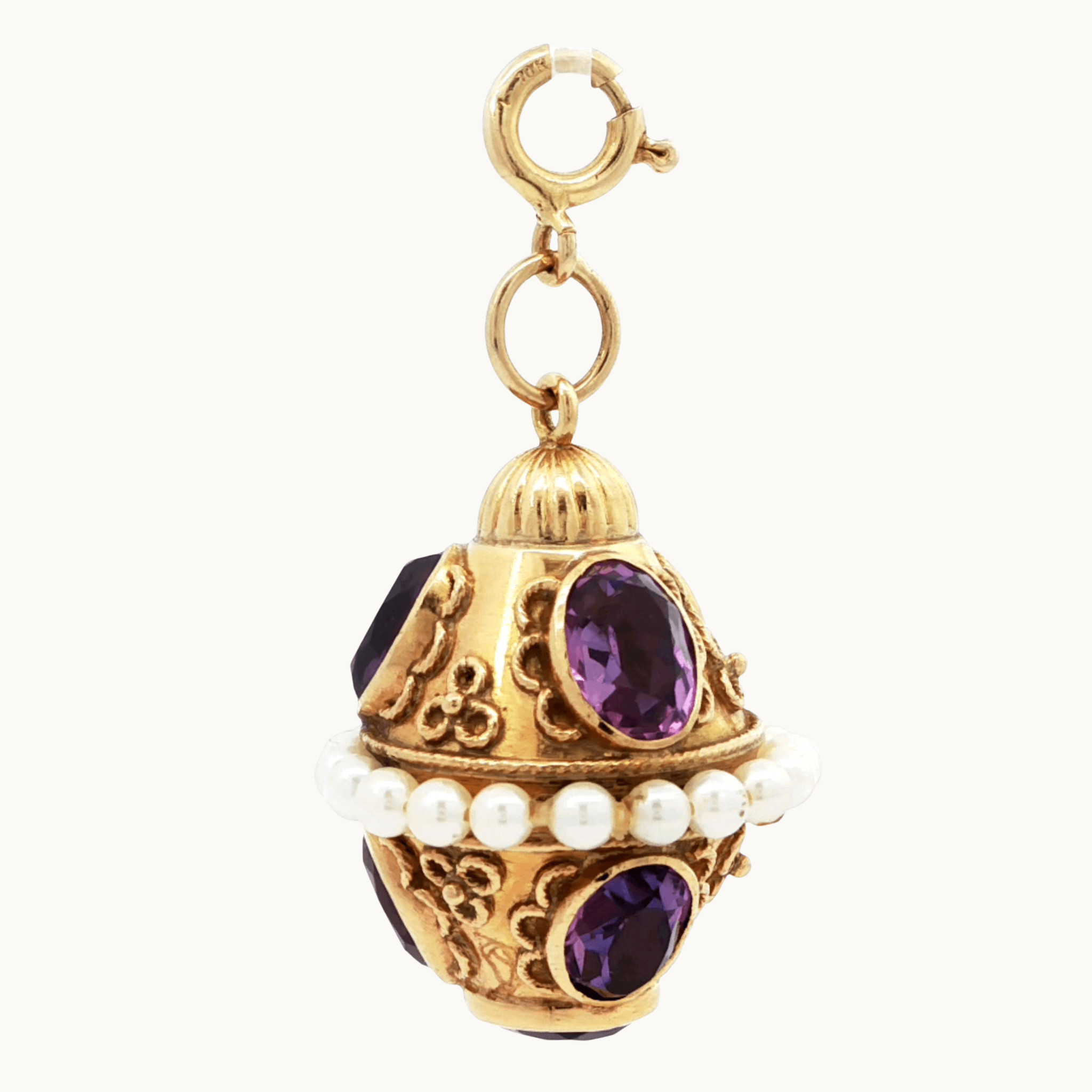 18K Yellow Gold Pendant with Amethysts and Akoya Pearls