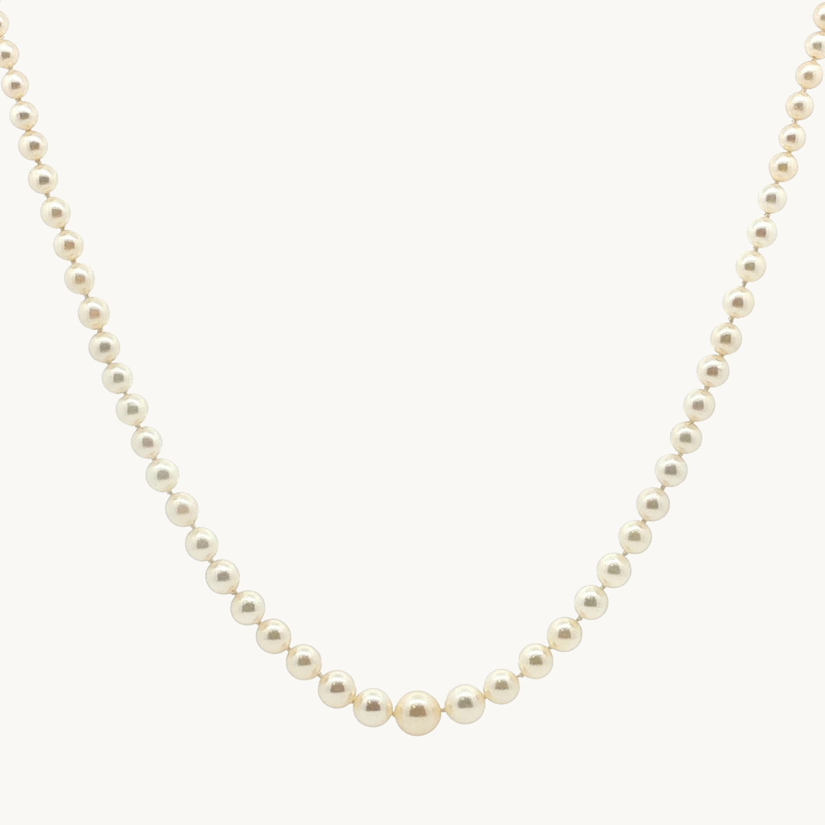 Collier de Perles Akoya en Chute avec Or Blanc 14K