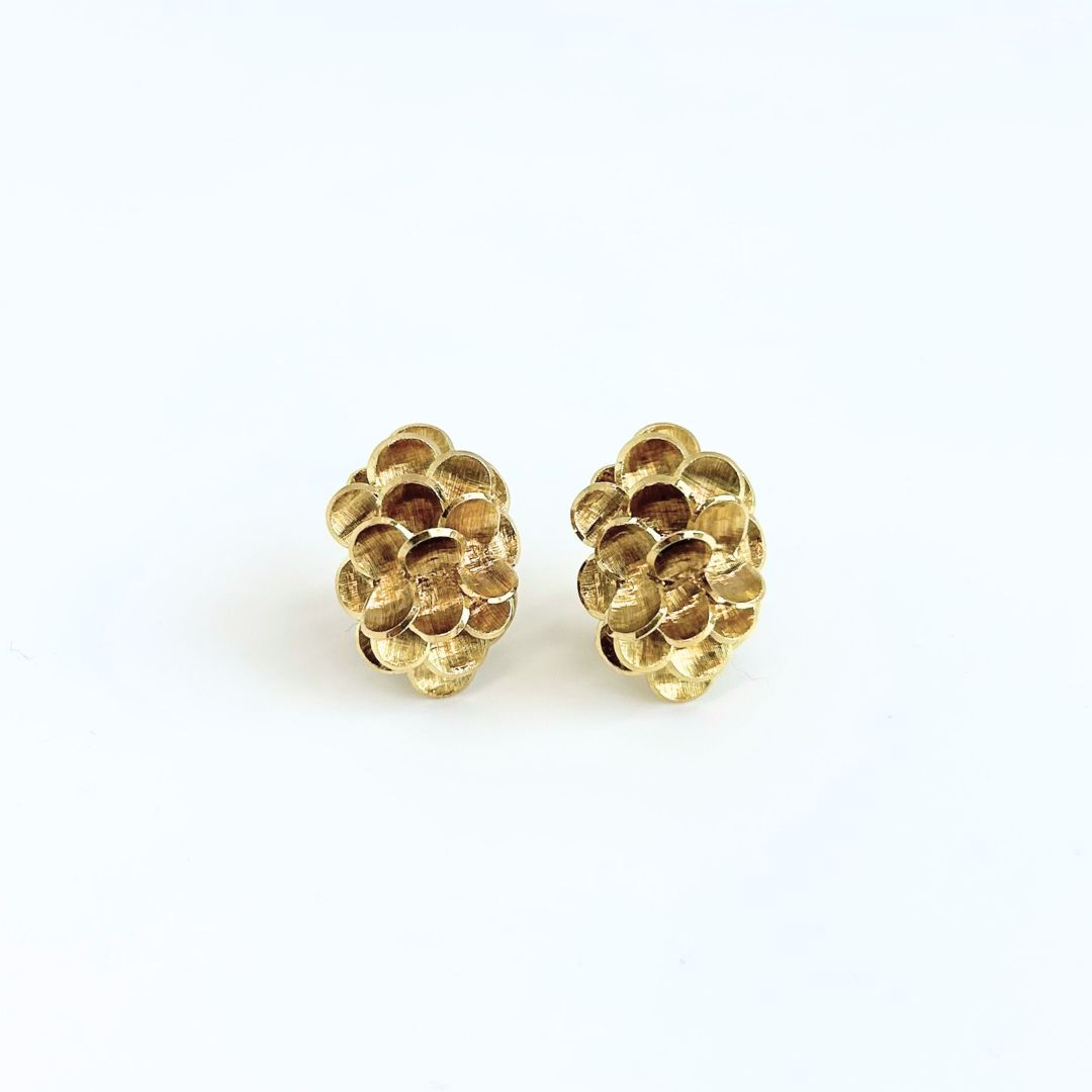 Paire de boucles d'oreilles BIRKS en or jaune 18K