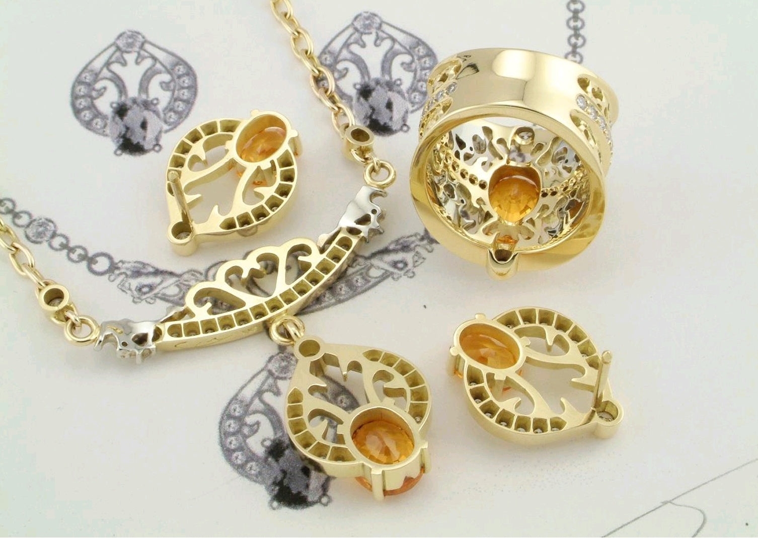 18K Yellow and White Gold Jewelry Set with Spessartite Garnet