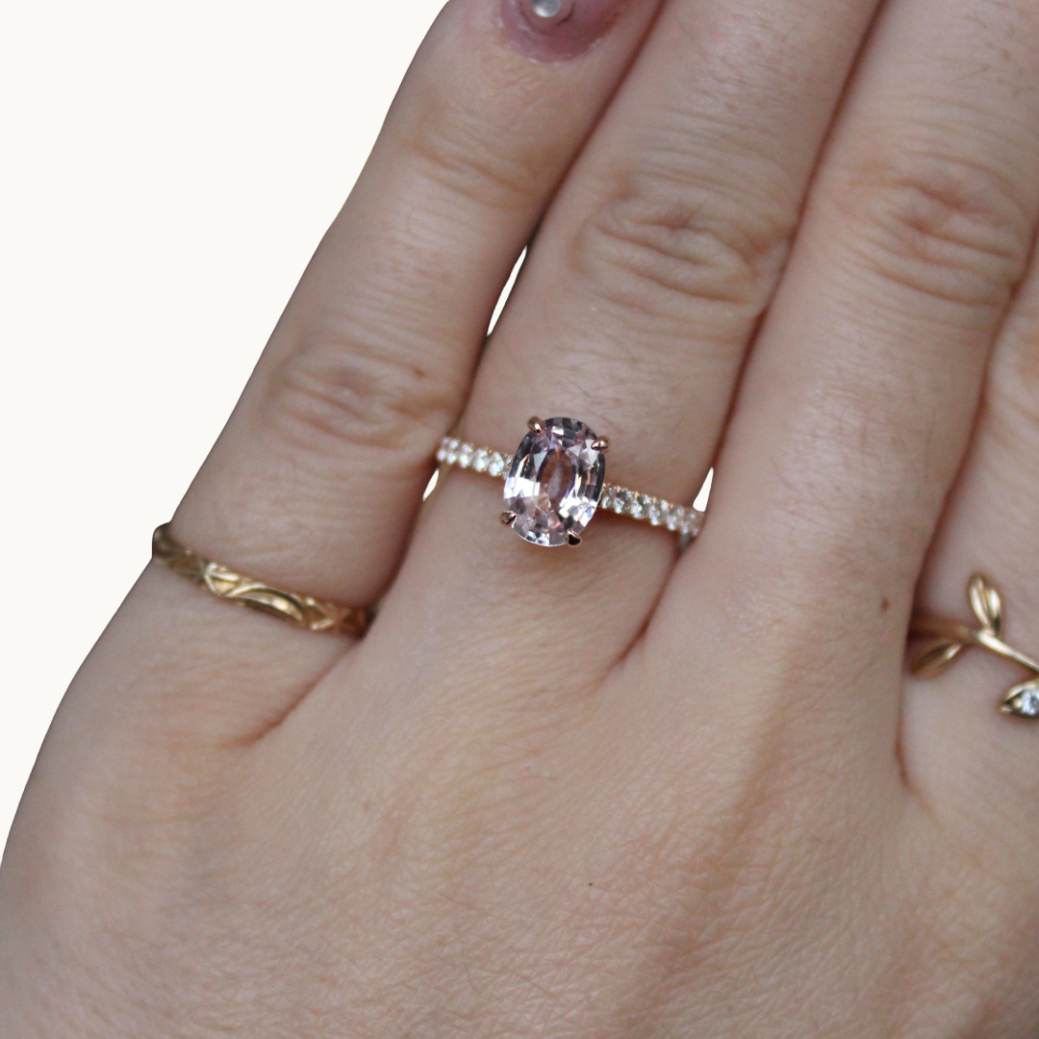 18K Rose Gold Ring with Pink Sapphire and Diamonds