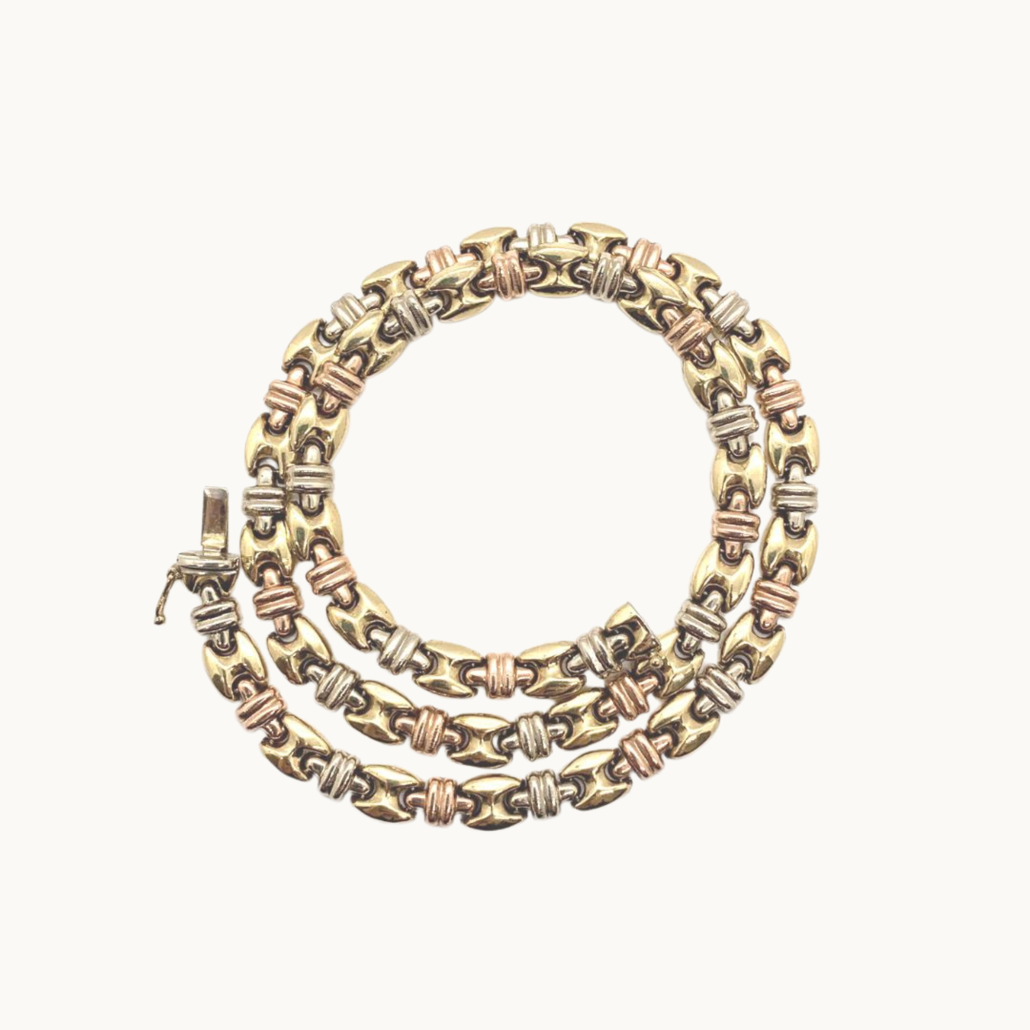 3 tons 10K gold necklace  