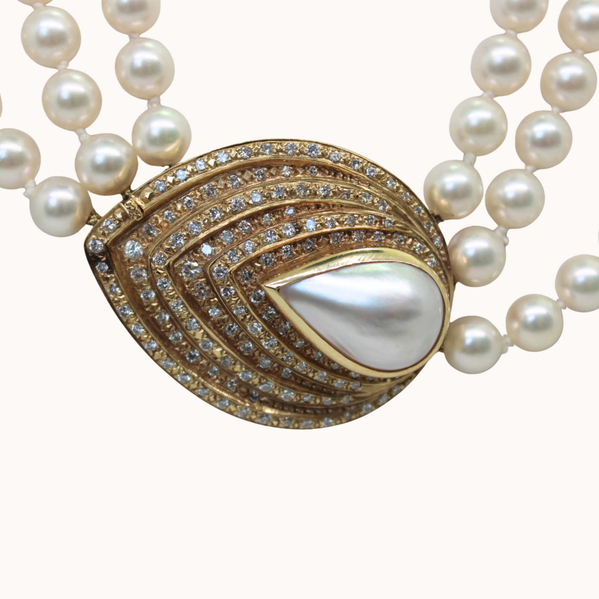 14K Yellow Gold Pearl Necklace with Mabé Pearls and Diamonds