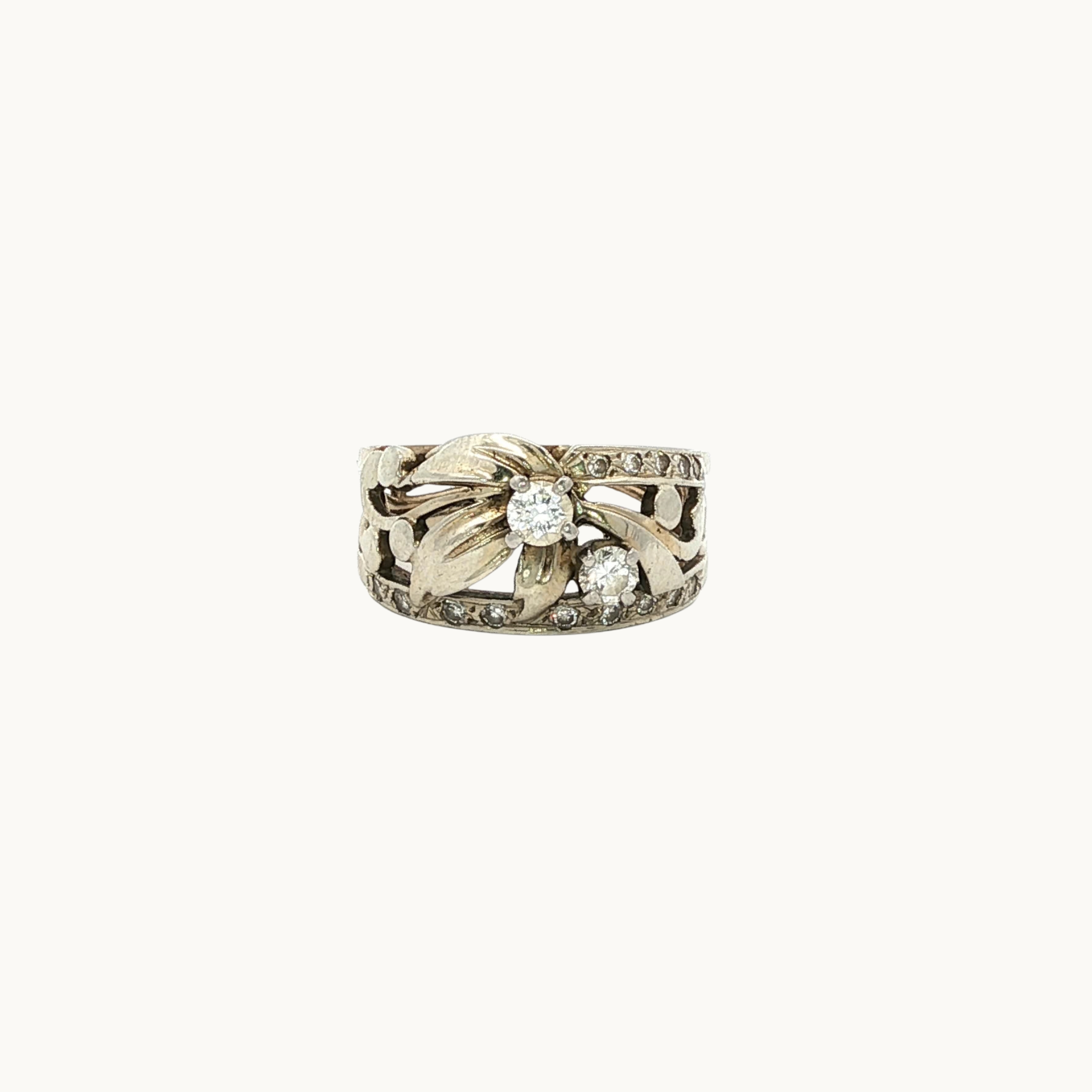 14K White Gold Floral Ring with Diamonds