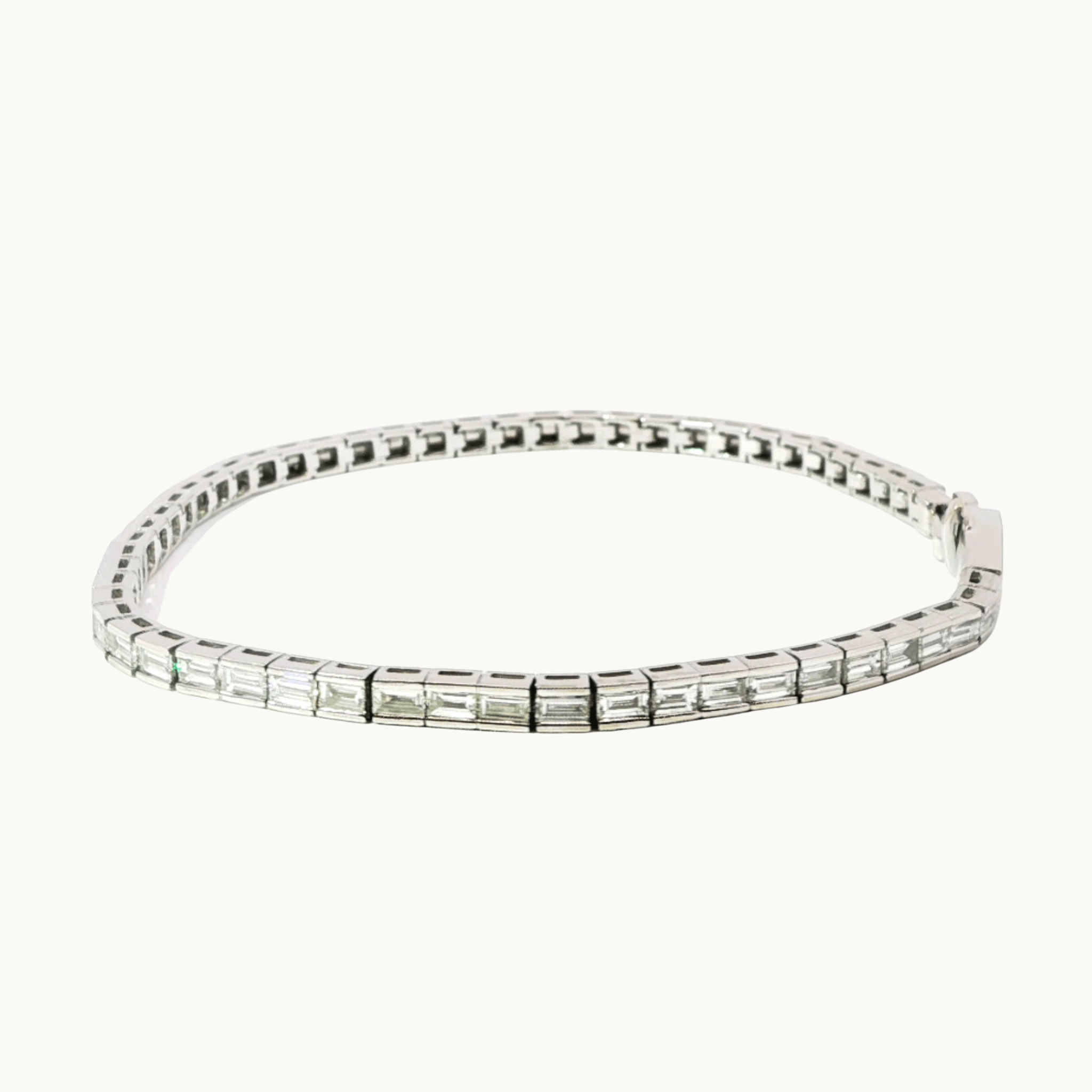 18K White Gold Tennis Bracelet with Diamonds