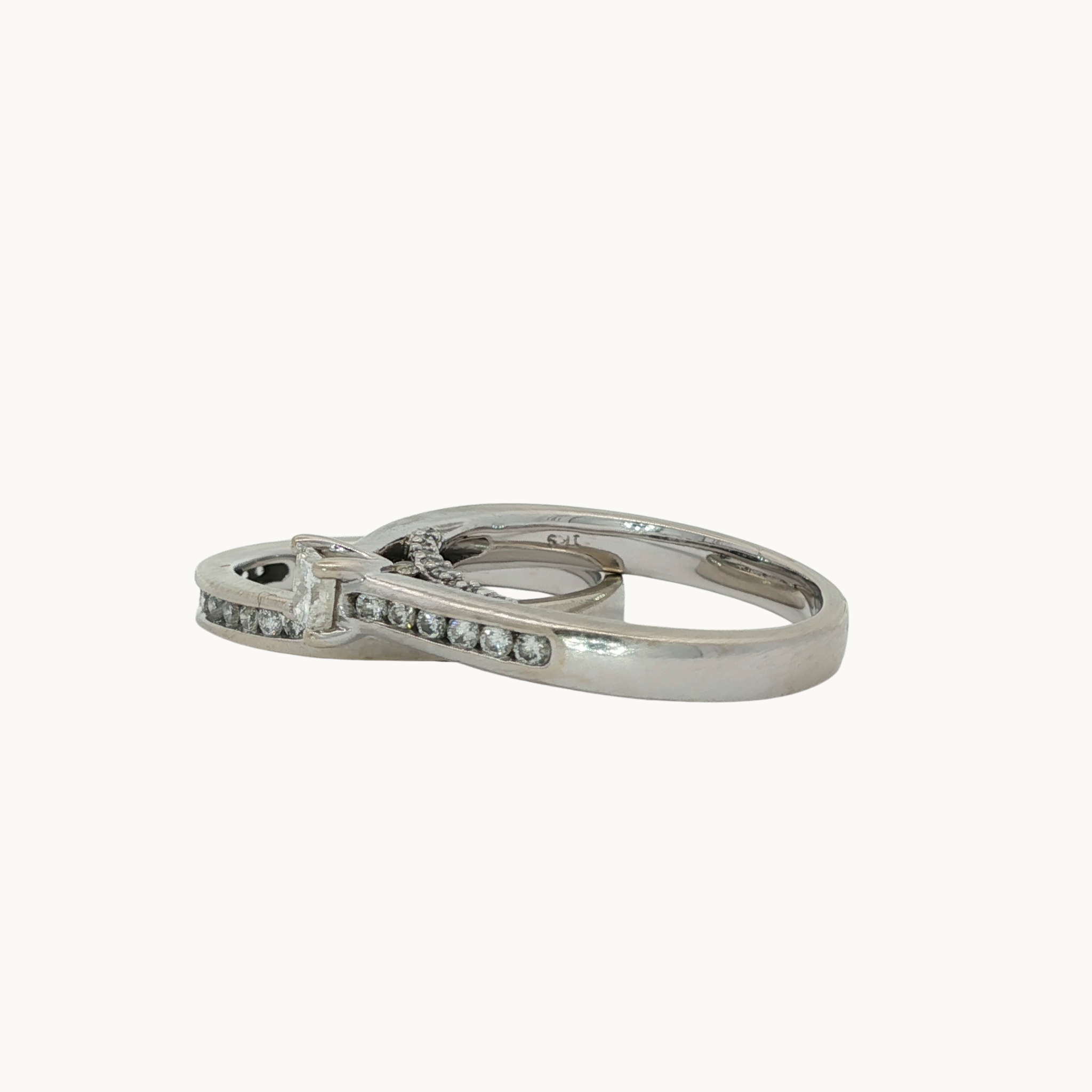 14K White Gold Wedding Ring Set with Diamonds