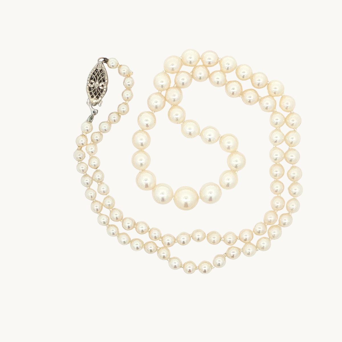 Collier de Perles Akoya en Chute avec Or Blanc 14K
