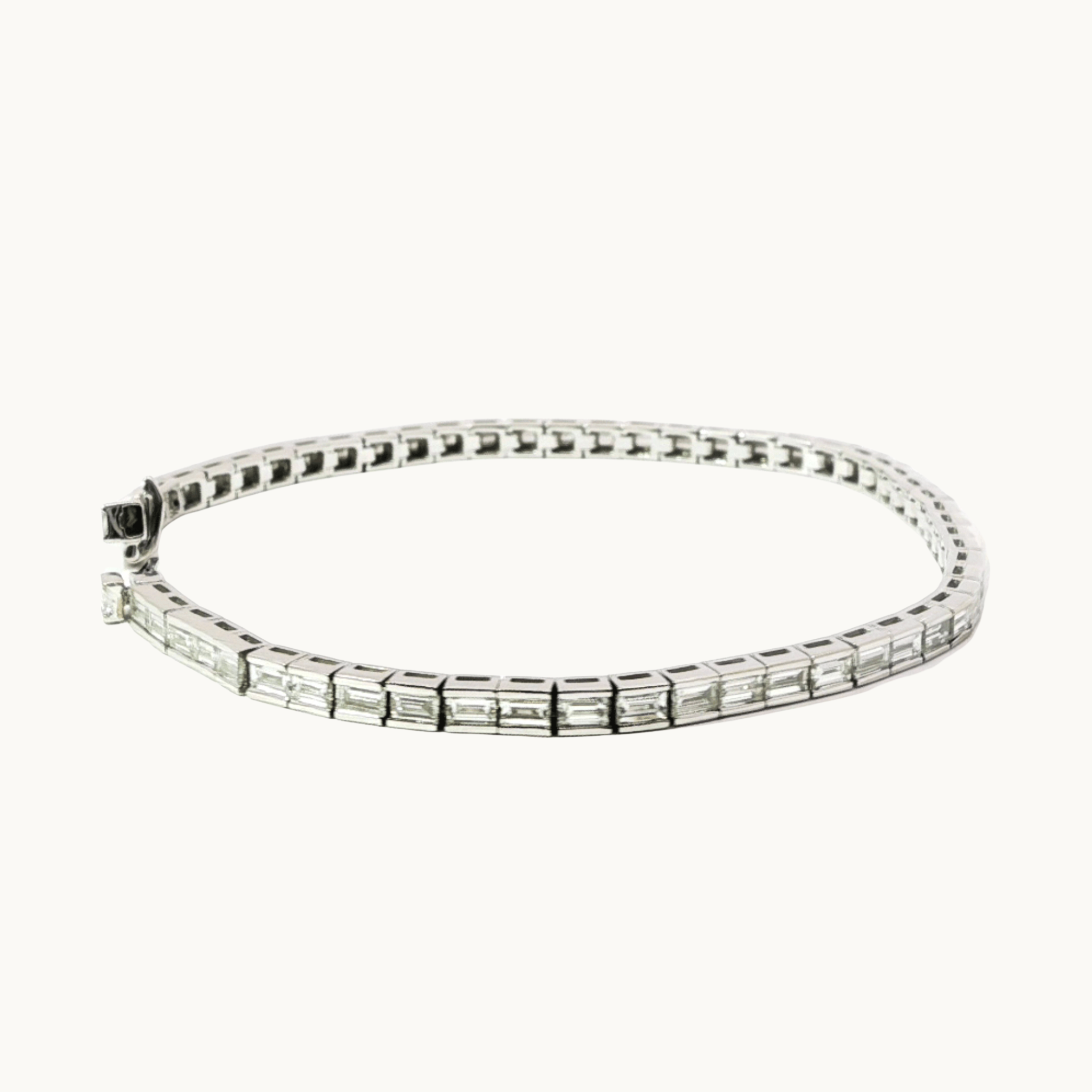 18K White Gold Tennis Bracelet with Diamonds