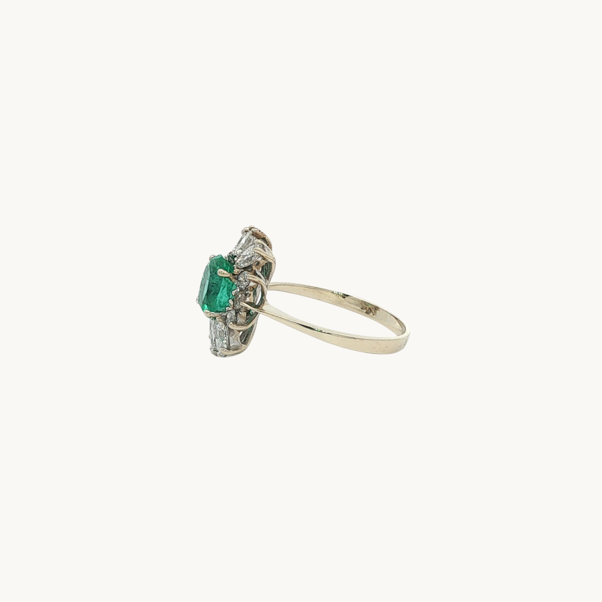 Bague Cocktail en Or Jaune 18K avec Émeraude et Diamants