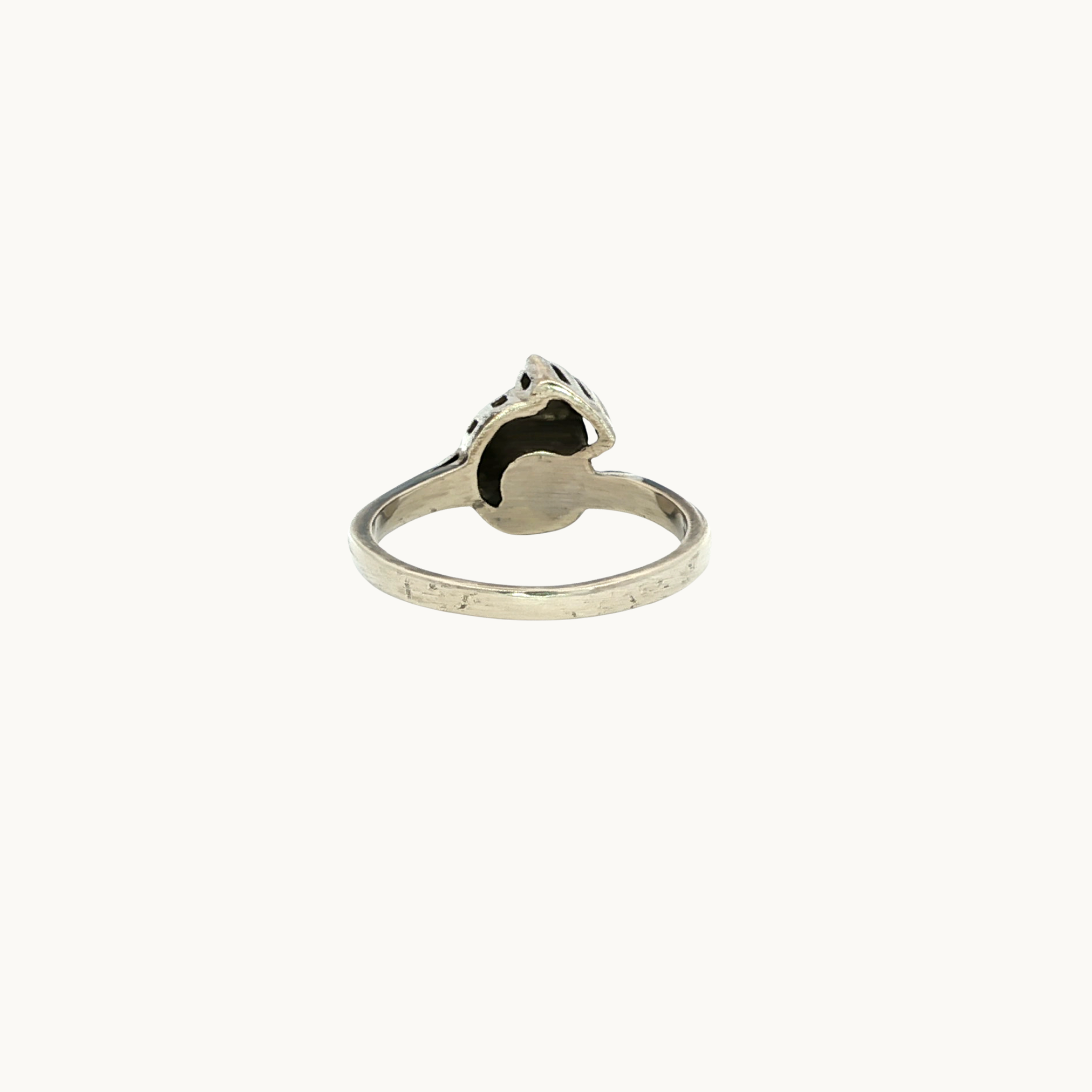 10K White Gold Solitaire Ring with Akoya Pearl and Diamonds