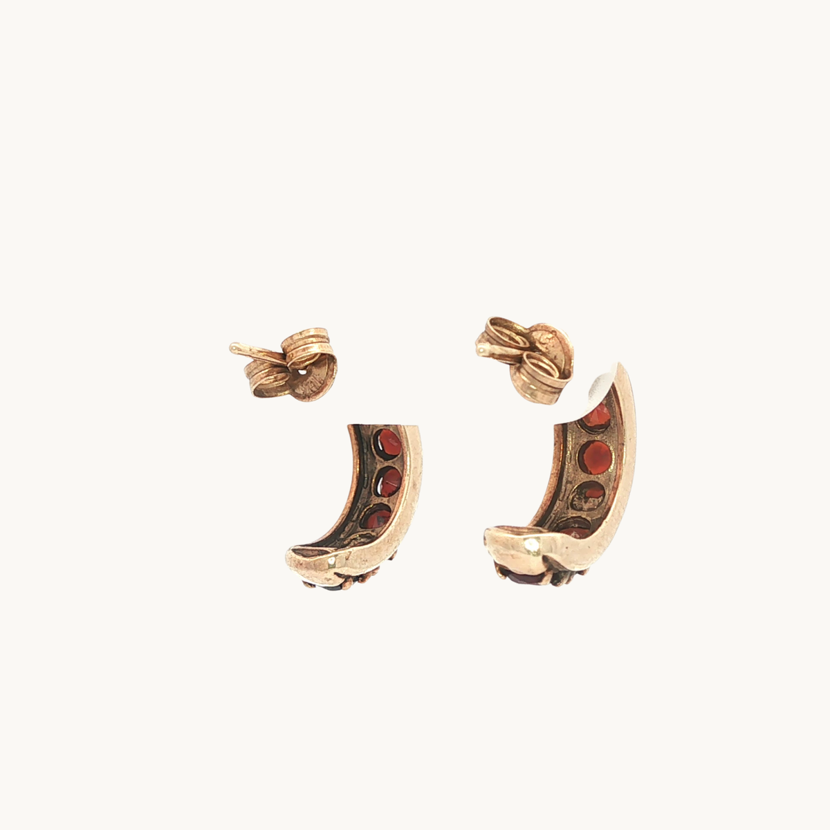 Boucles d'Oreilles Créoles demi-lune en Or jaune 10K avec Grenats