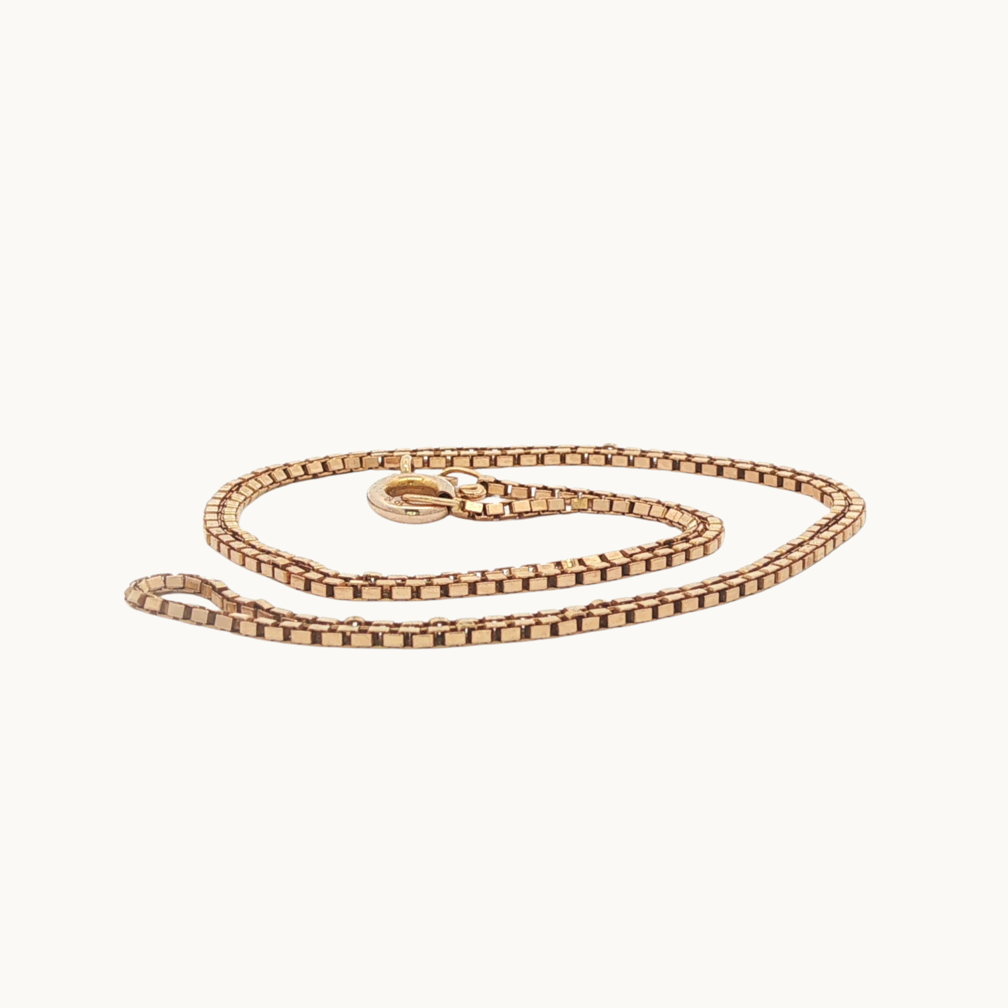 Collier Chaîne Maille Carré en Or jaune 10K