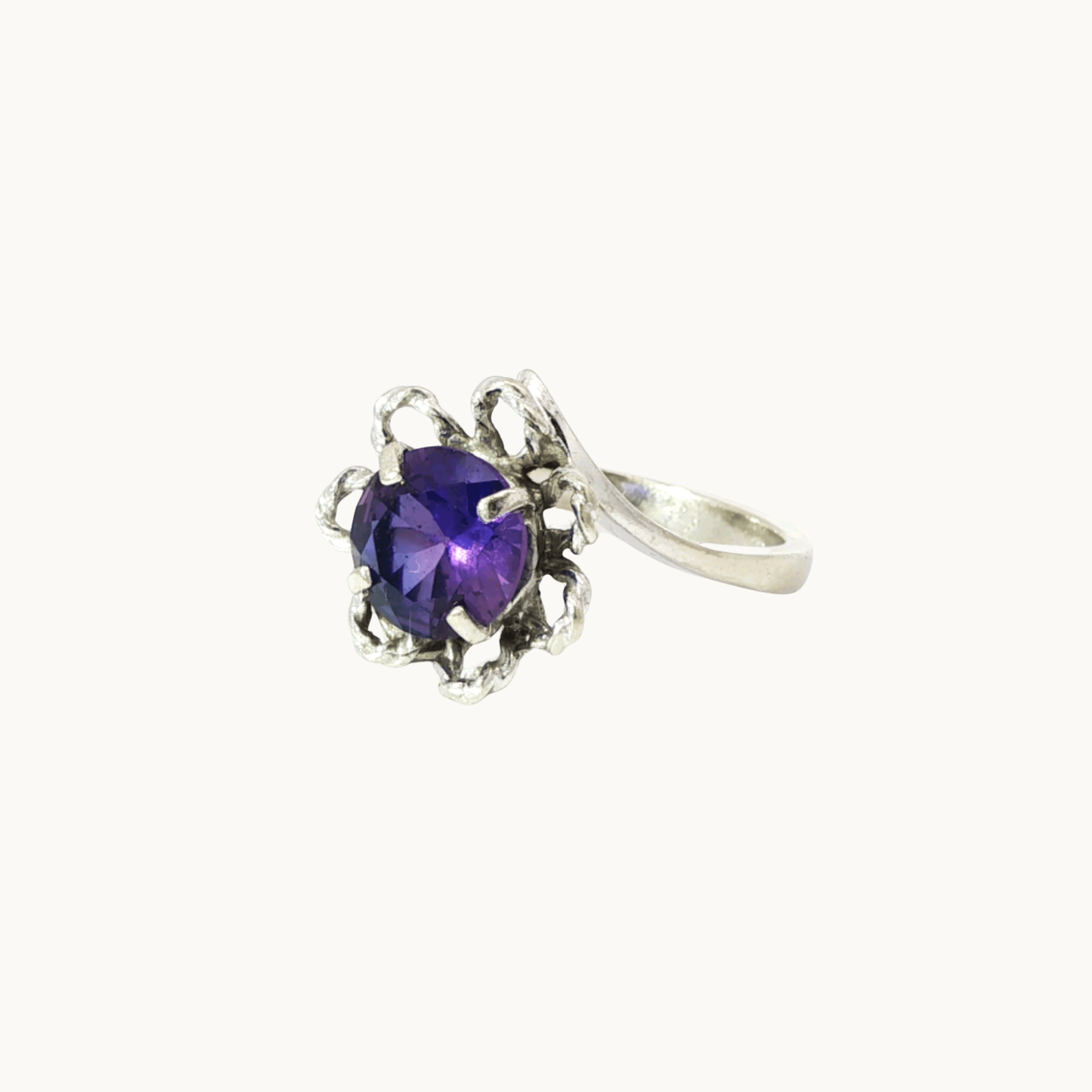 10K White Gold Solitaire Ring with Synthetic Sapphire
