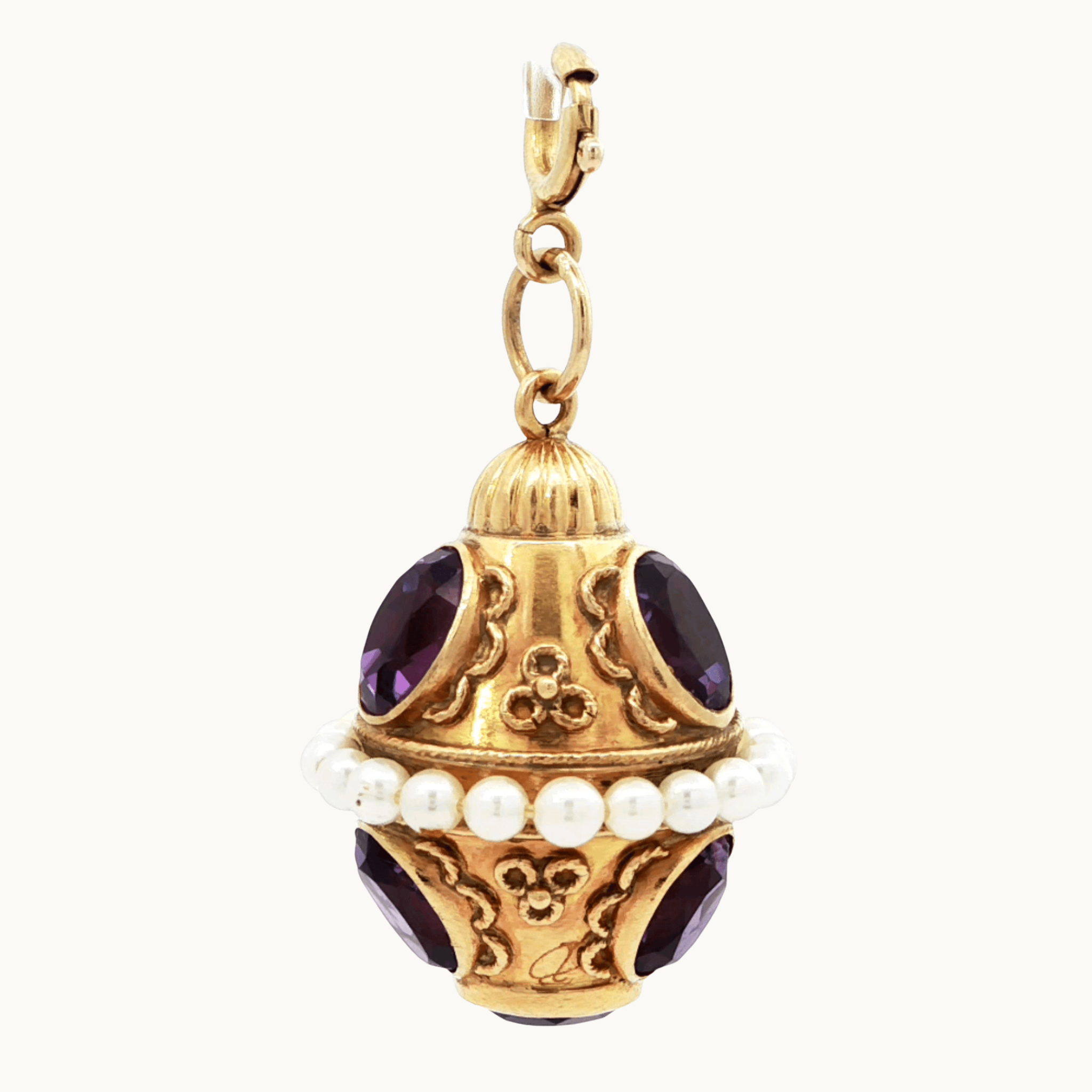 18K Yellow Gold Pendant with Amethysts and Akoya Pearls