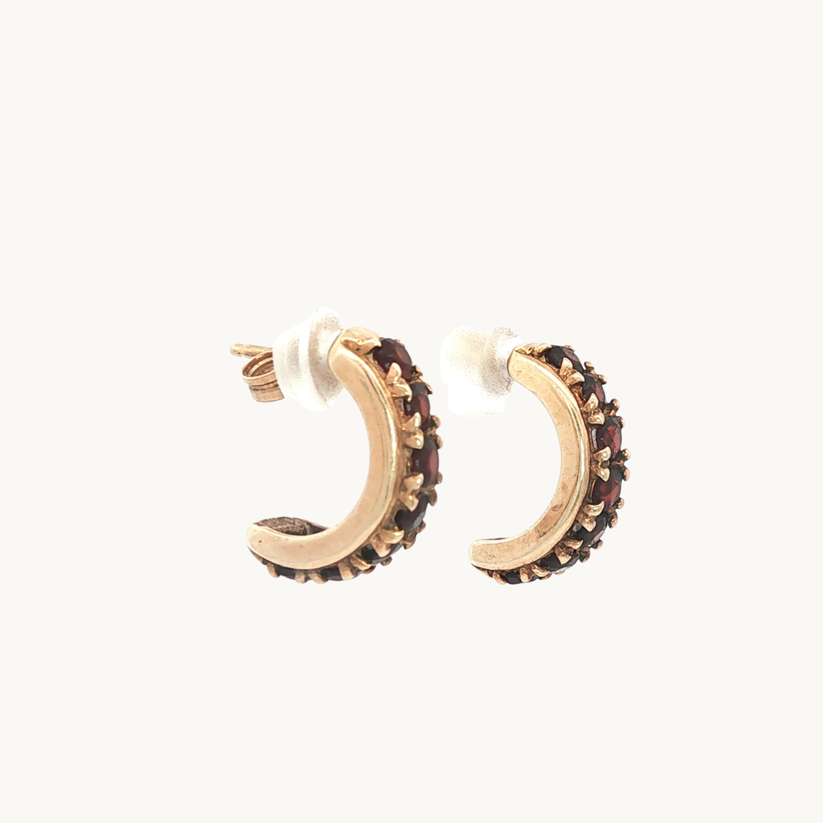 Boucles d'Oreilles Créoles demi-lune en Or jaune 10K avec Grenats
