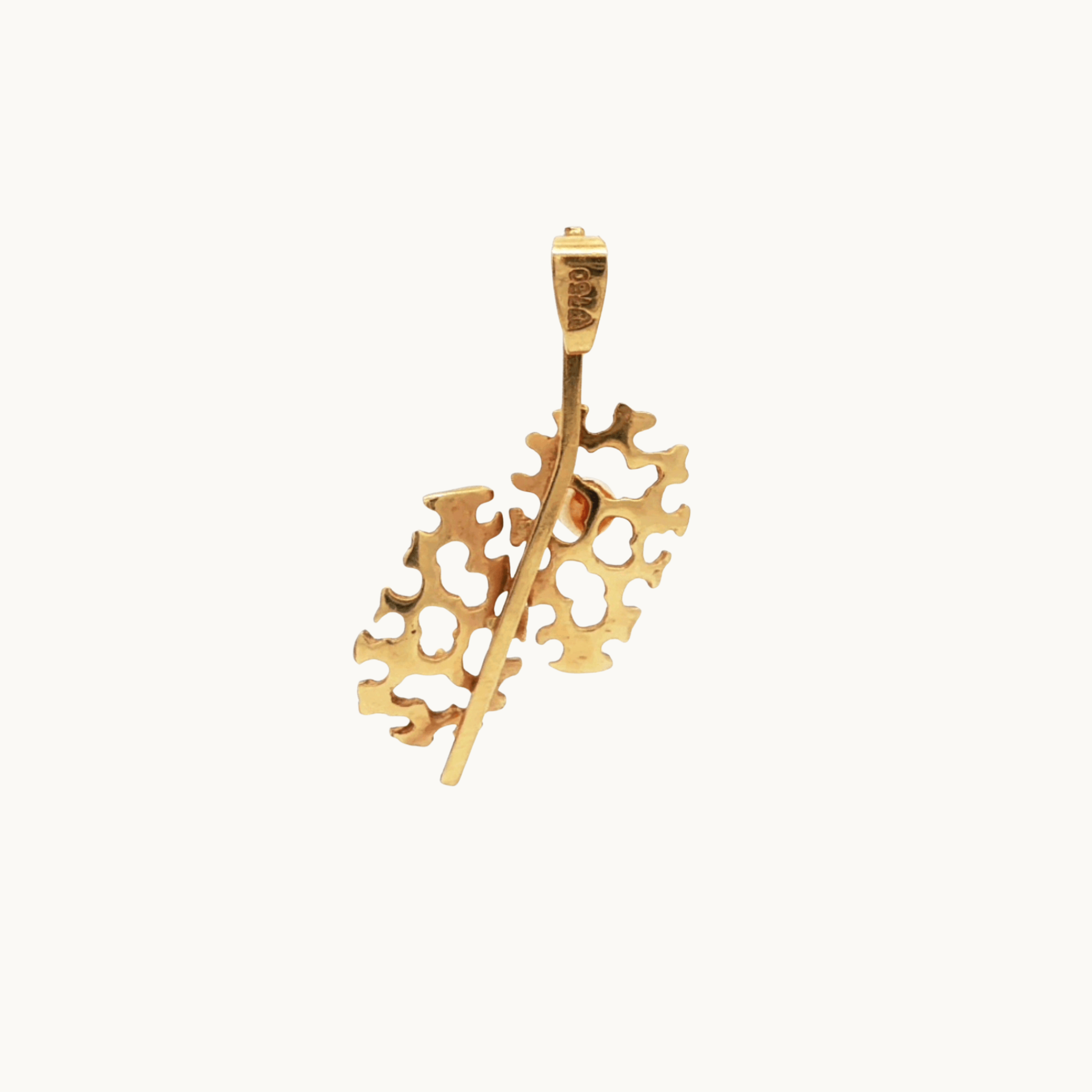 Fancy Pendant in 18K Yellow Gold with Akoya Cultured Pearls