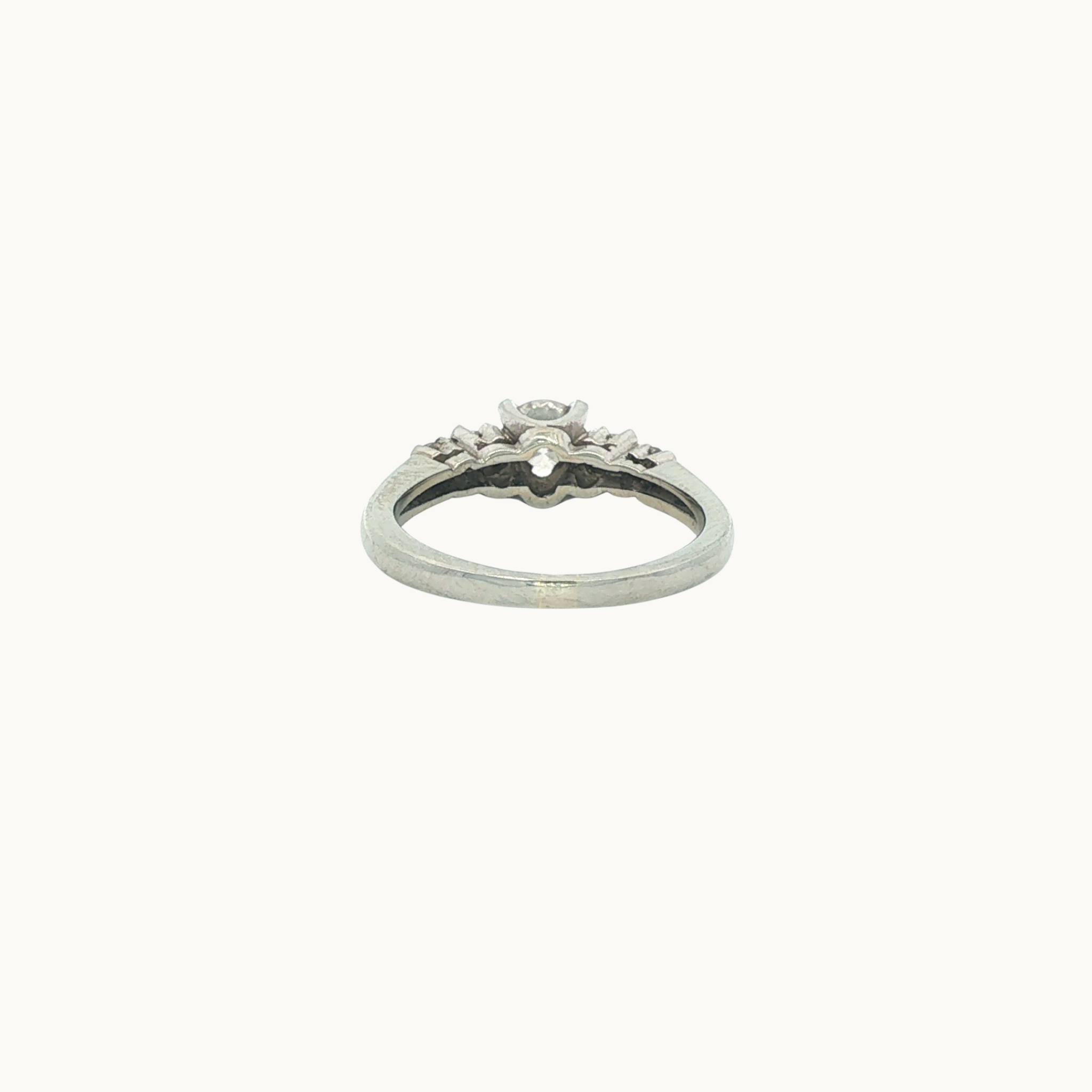 Bague Multi-Pierres "BIRKS" en Or blanc 18K avec Diamants