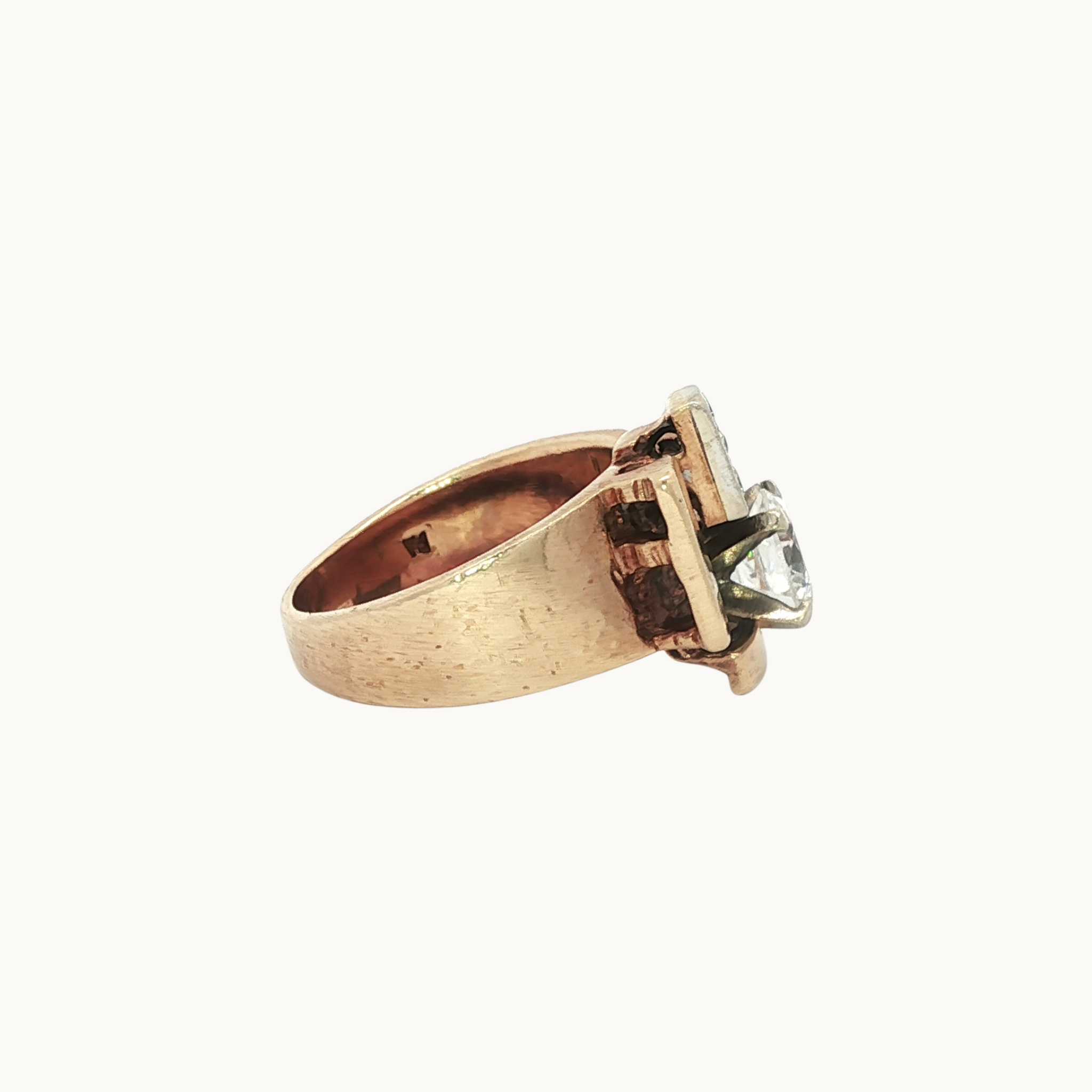 10K Yellow Gold Cocktail Ring with Imitation Gems
