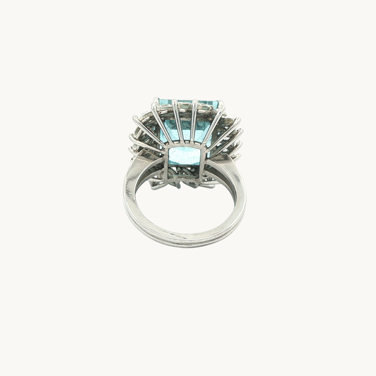 Bague Cocktail en Or Blanc 18K avec Aigue-Marine et Diamants