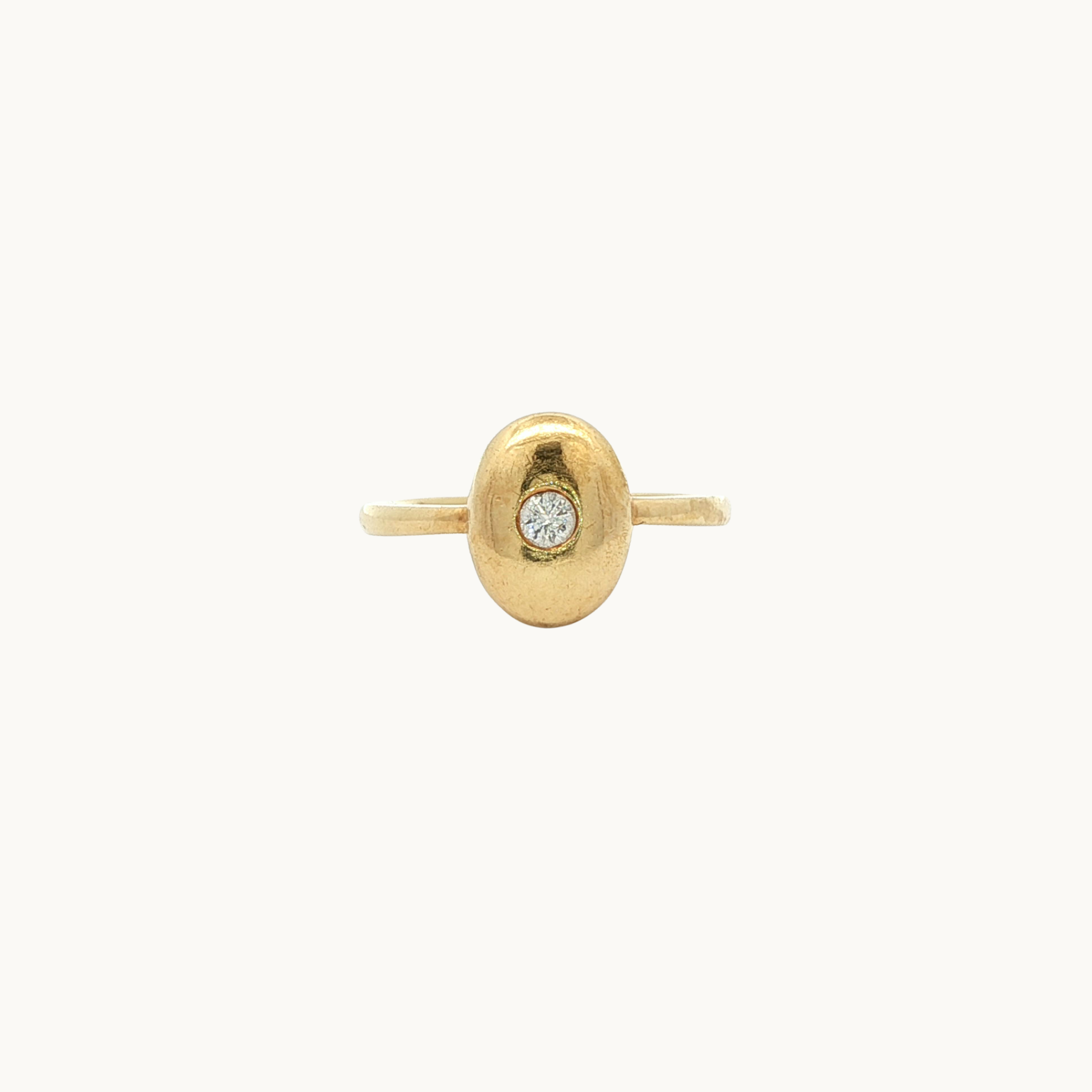 Bague Chevalière Ovale en Or jaune 18K avec Diamants