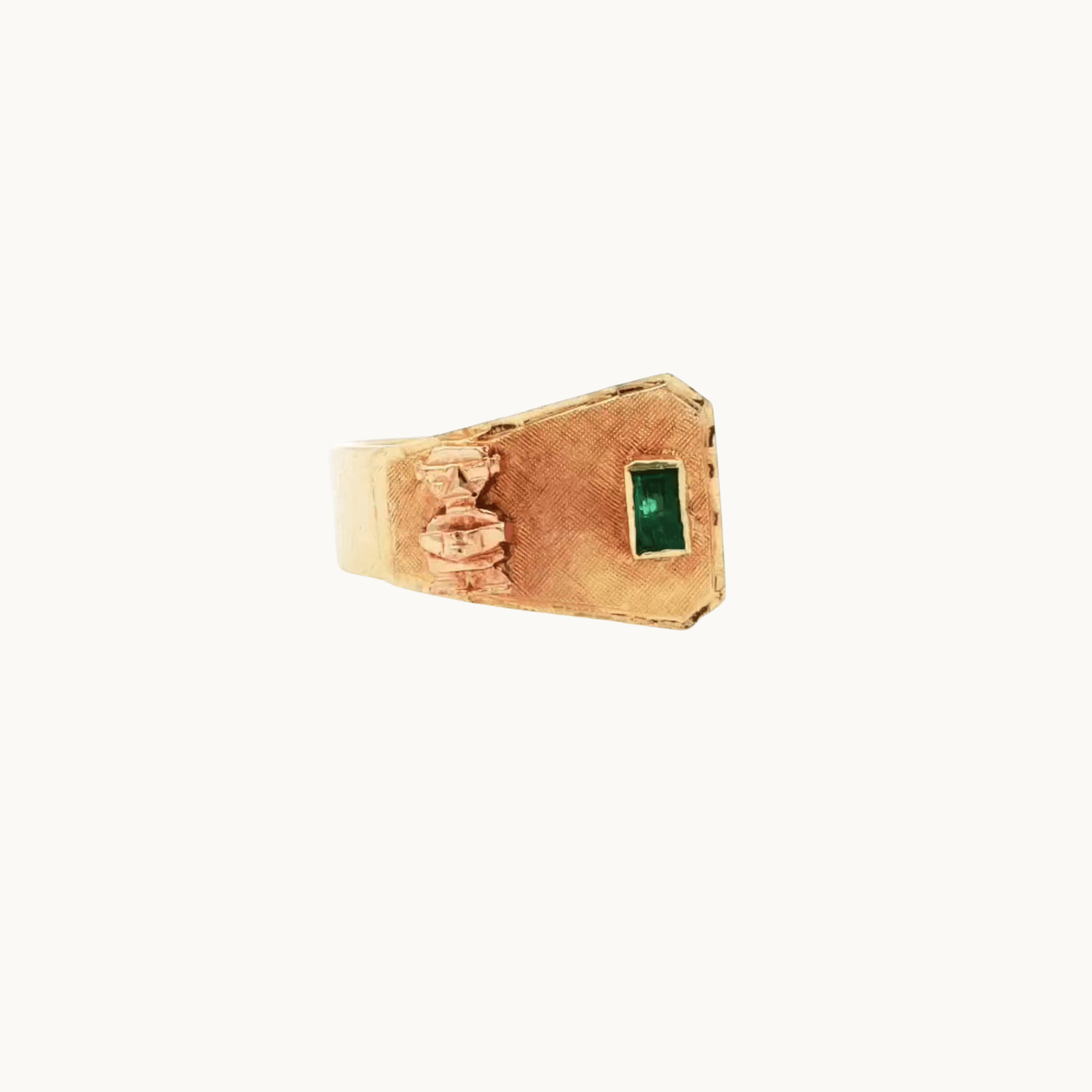 Handmade 18K Yellow Gold Cocktail Ring with Emerald