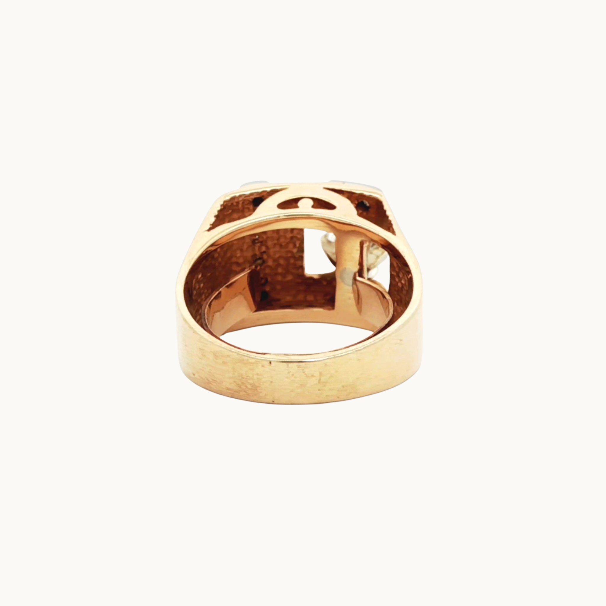 Fancy ring in 14K yellow gold with diamonds