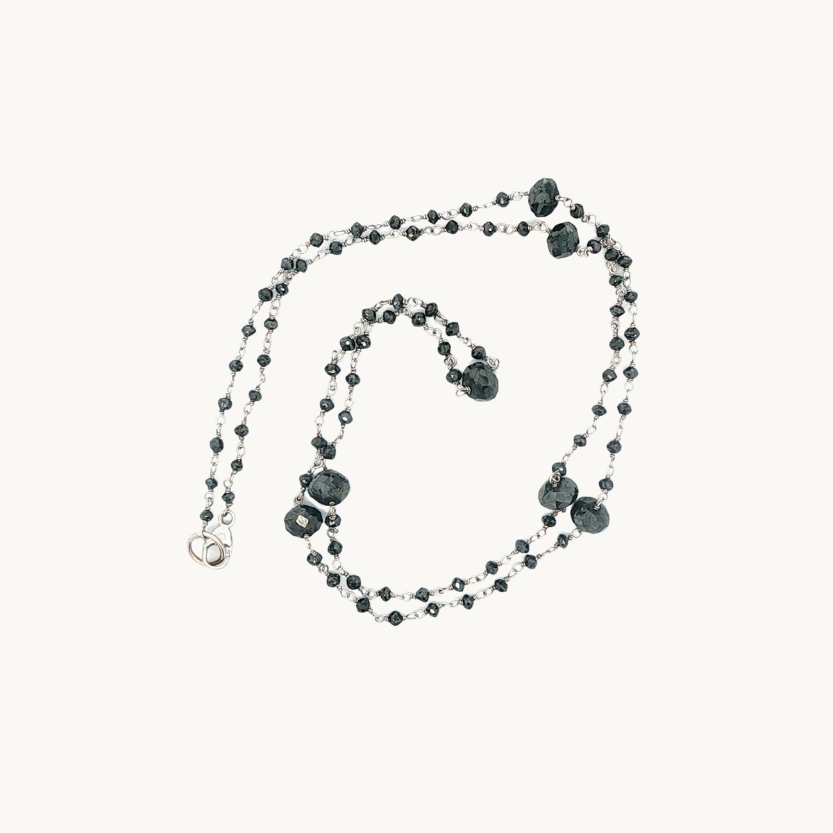 Ensemble de Bijoux en Or Blanc 14K et Argent avec Diamants Noirs