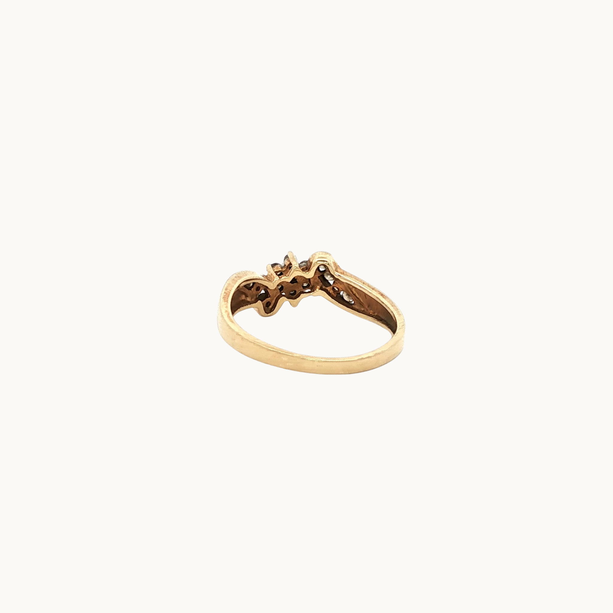 10K Yellow Gold Fashion Ring with Diamonds