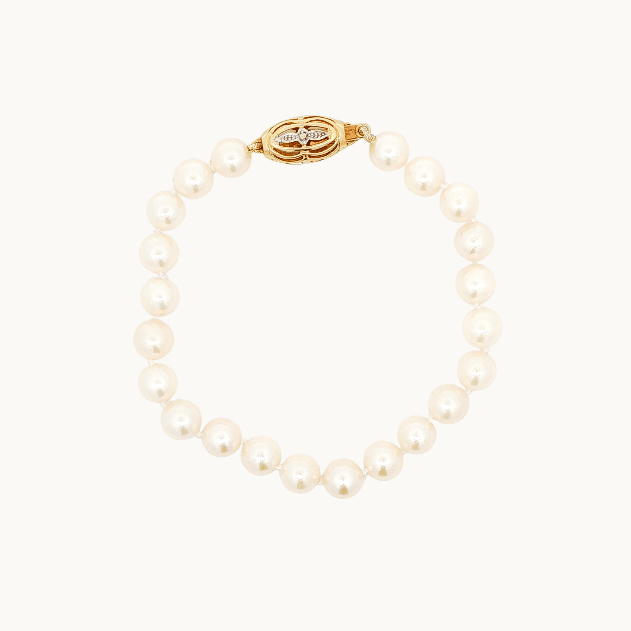 Pearl Bracelet with 14K Yellow Gold Clasp