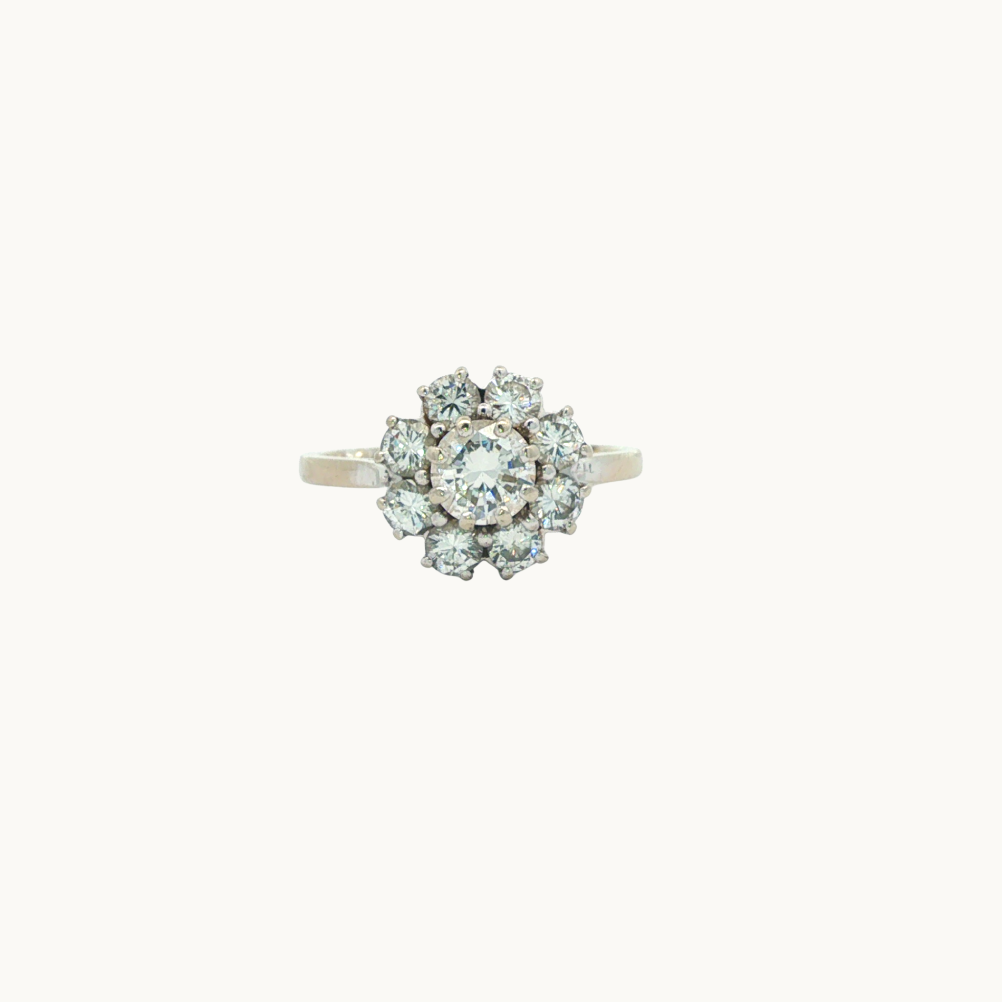 Bague Solitaire en Or Blanc 14K avec Halo de Diamants