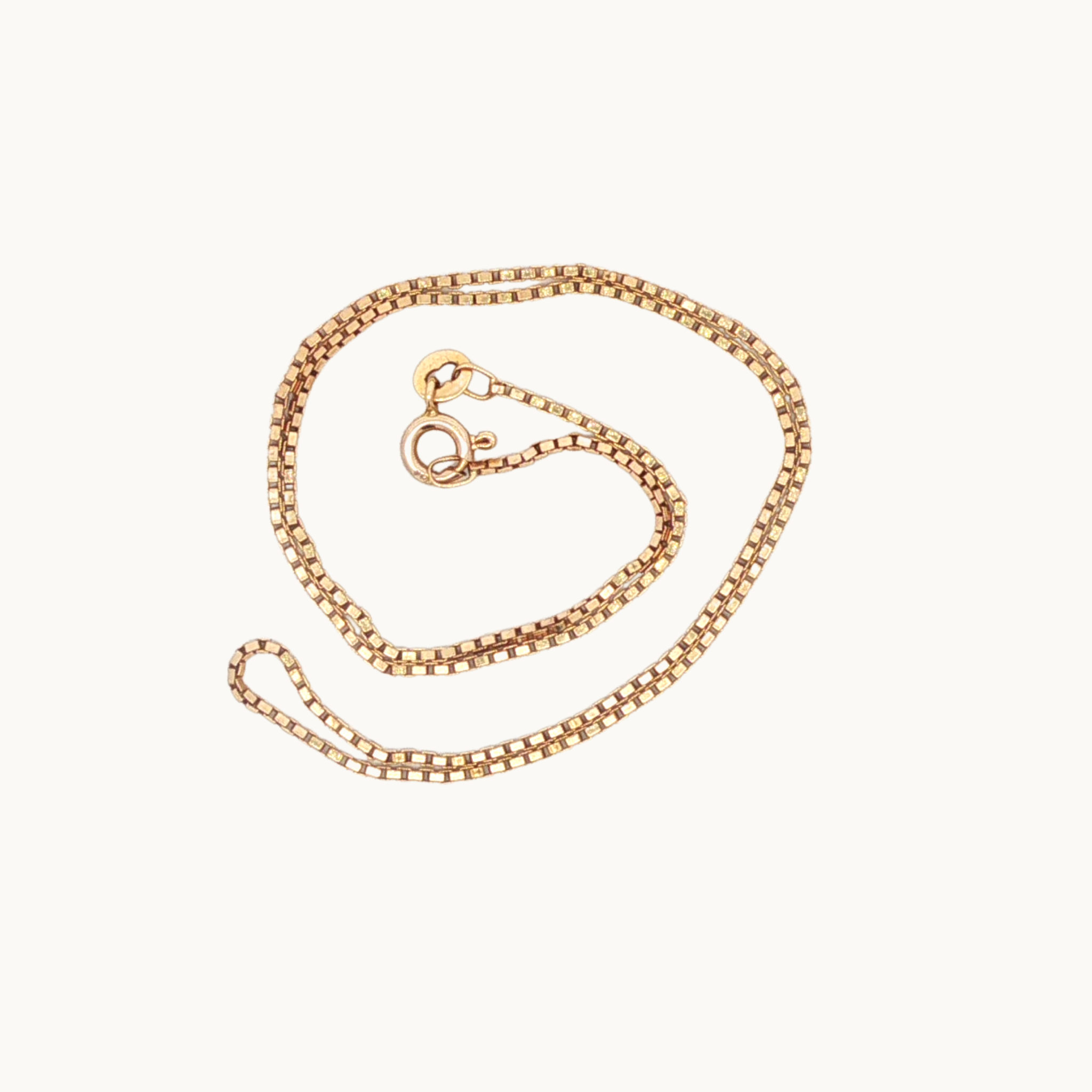 Collier Chaîne Maille Carré en Or jaune 10K